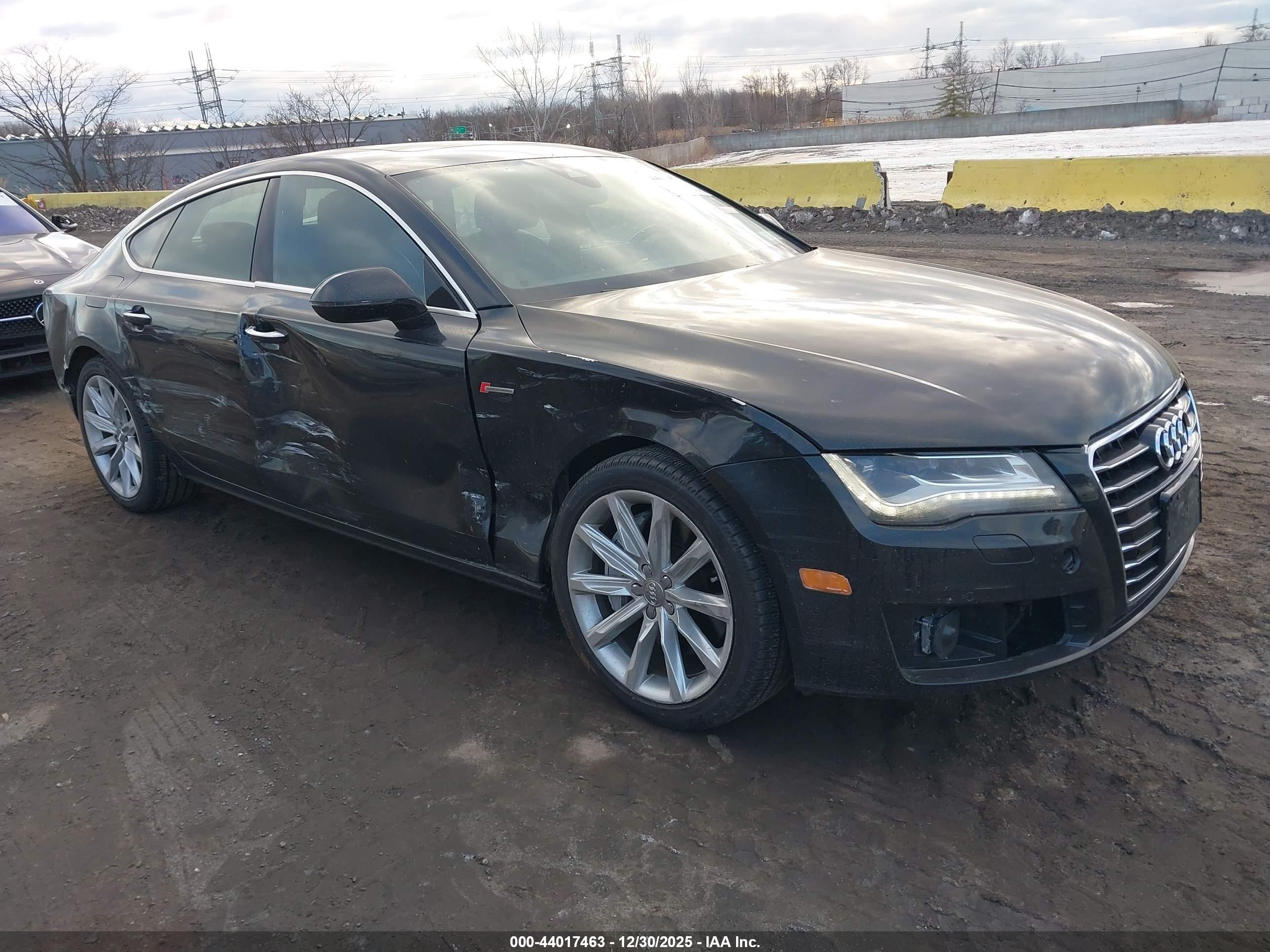2015 Audi A7 Premium Plus, VIN WAUWGAFC7FN007890 — Бок