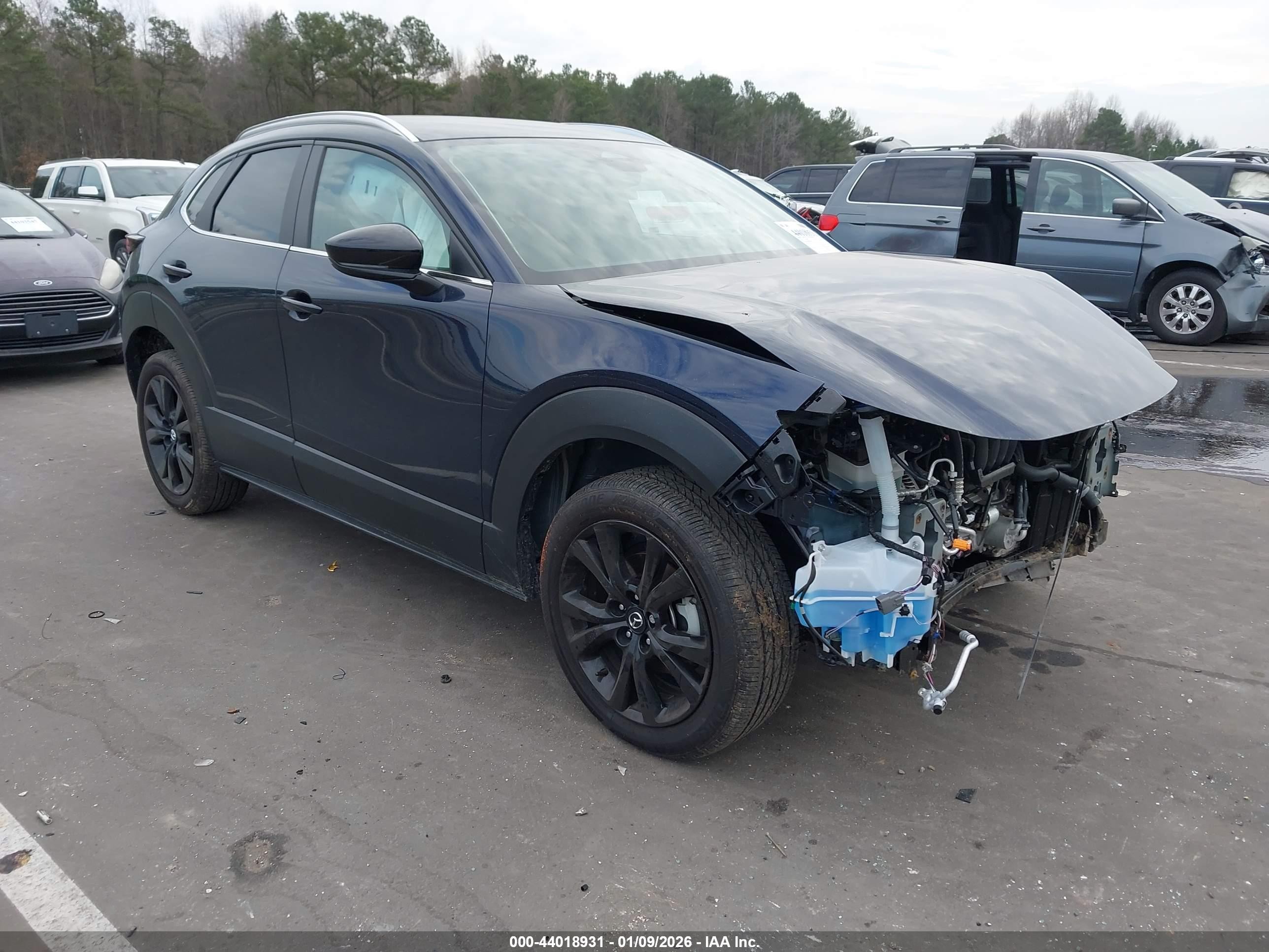 2024 Mazda CX-30 S Select Sport, VIN 3MVDMBBM0RM662137 — Front end