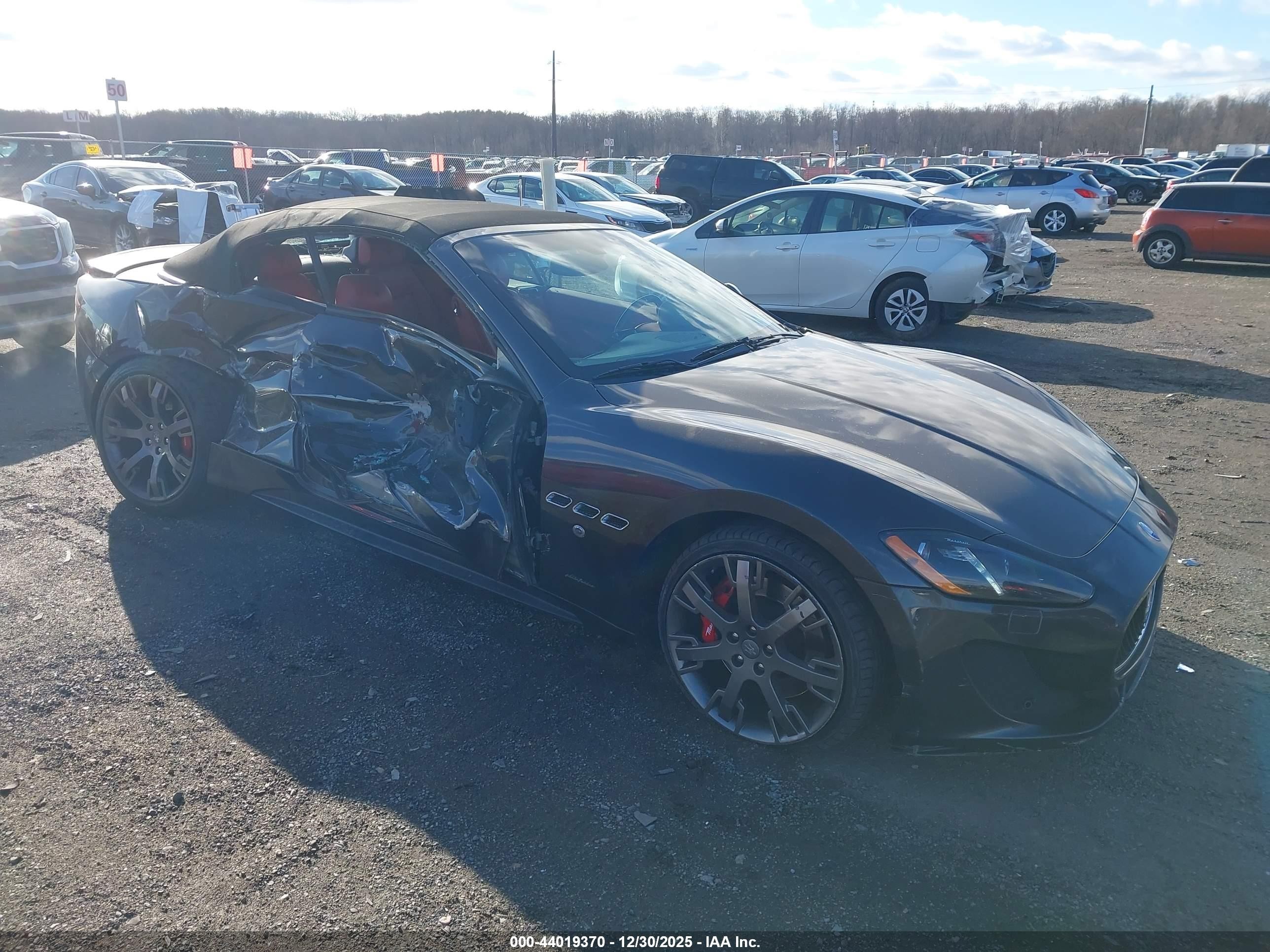 2013 Maserati GranTurismo Sport, VIN ZAM45VMA2D0068420 — Side