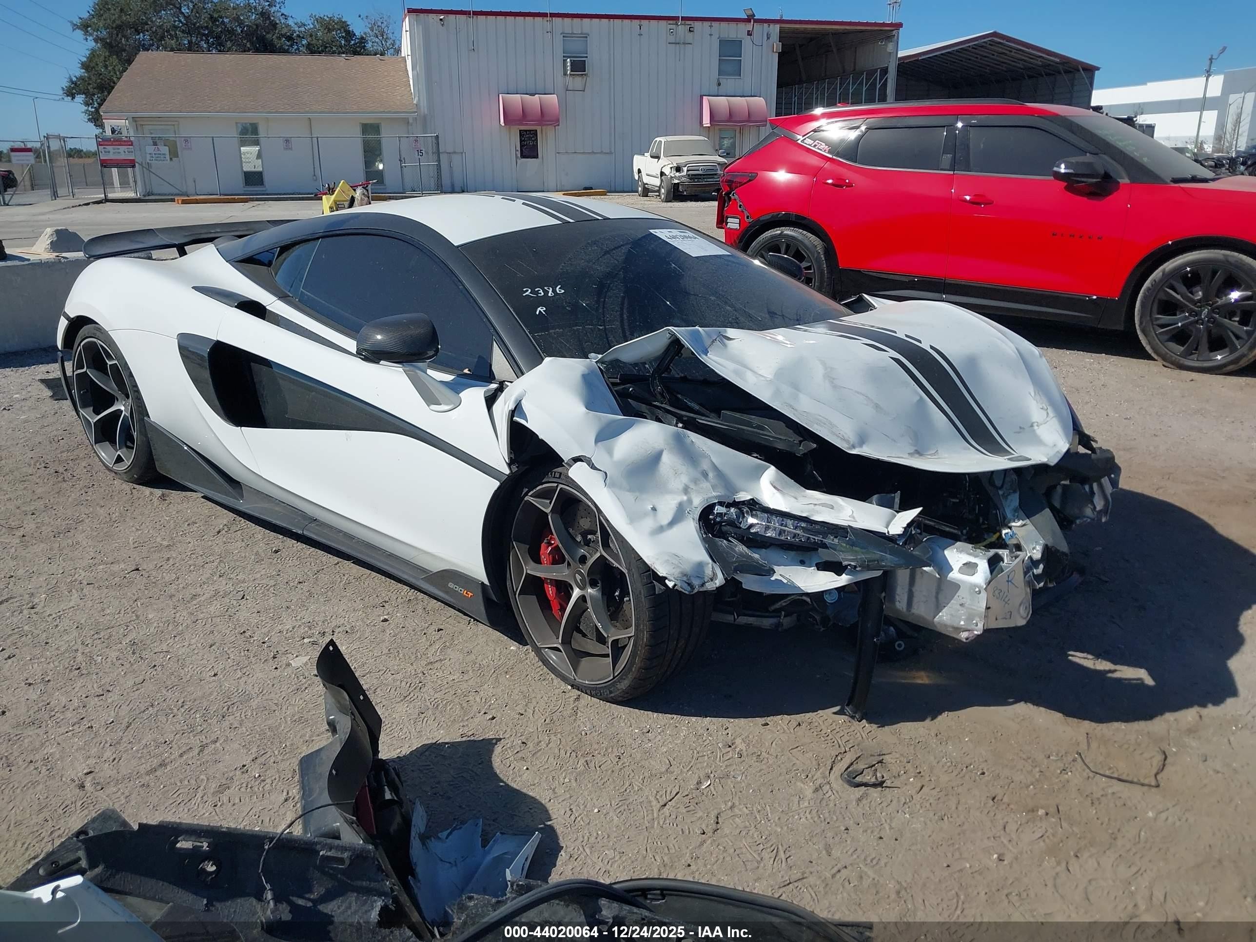 2019 McLaren 600LT, VIN SBM13RAA5KW006620 — Front end