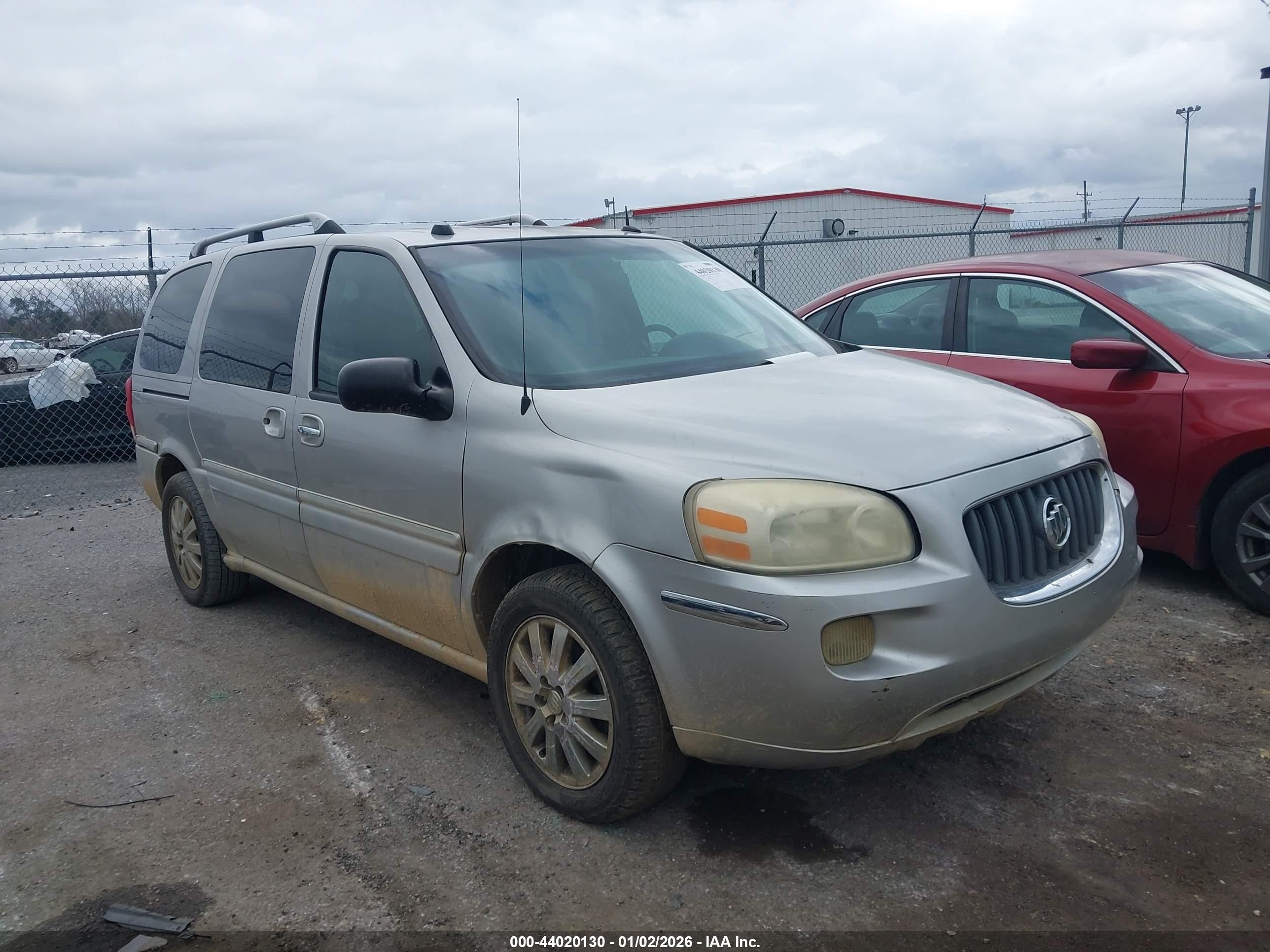 2005 Buick Terraza CXL, VIN 5GADV33L65D272452 — Перед