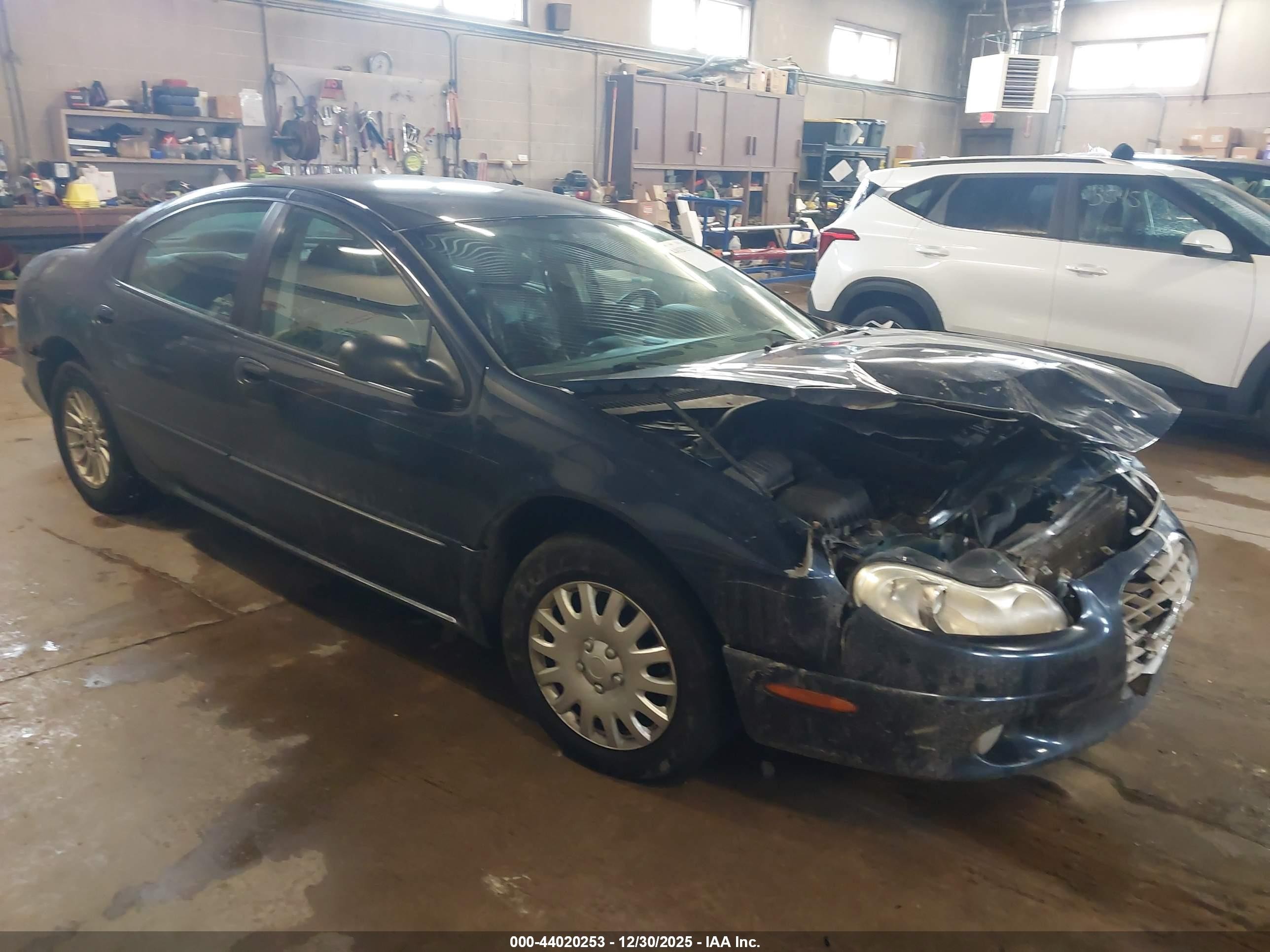 2004 Chrysler Concorde LXi, VIN 2C3HD36M14H635723 — Перед