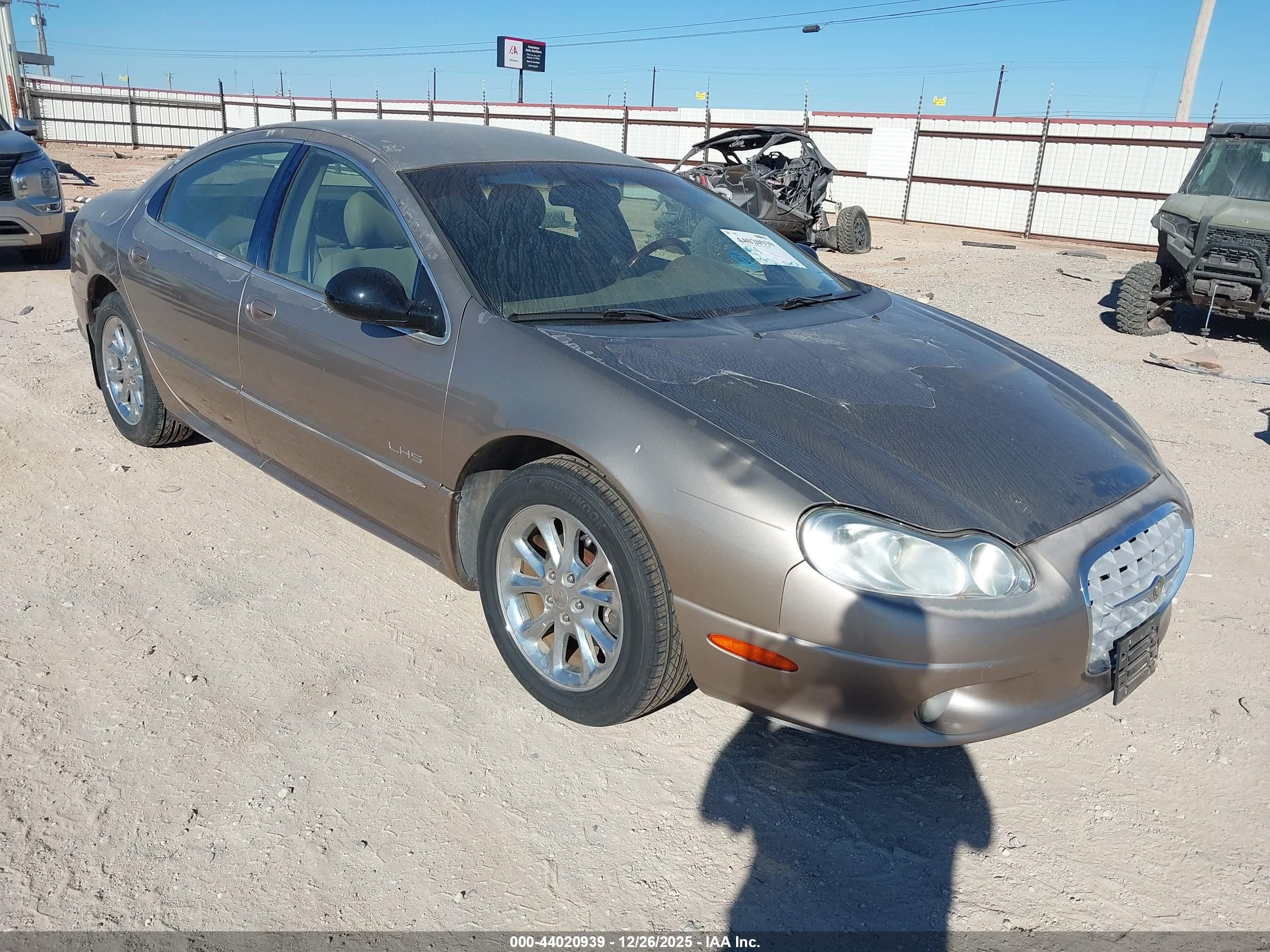 2001 Chrysler LHS, VIN 2C3AC56G71H716442 — Град