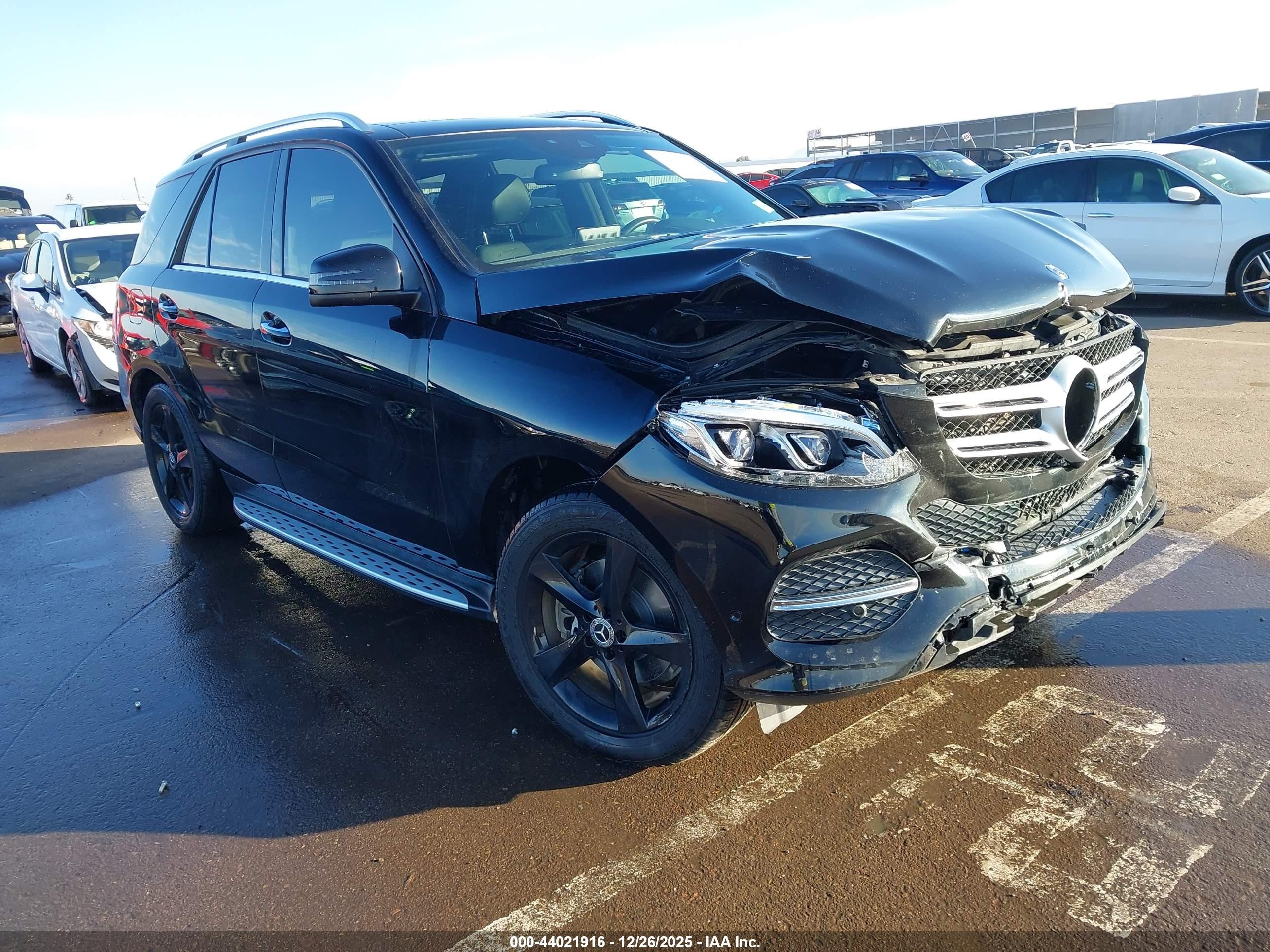 2018 Mercedes-Benz GLE 350, VIN 4JGDA5HBXJB013096 — Front end