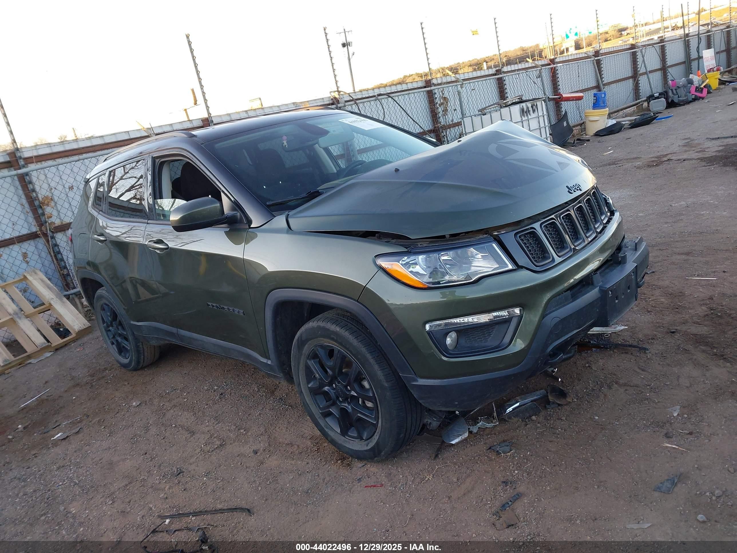 2021 Jeep Compass Sport, VIN 3C4NJDAB9MT591271 — Front end