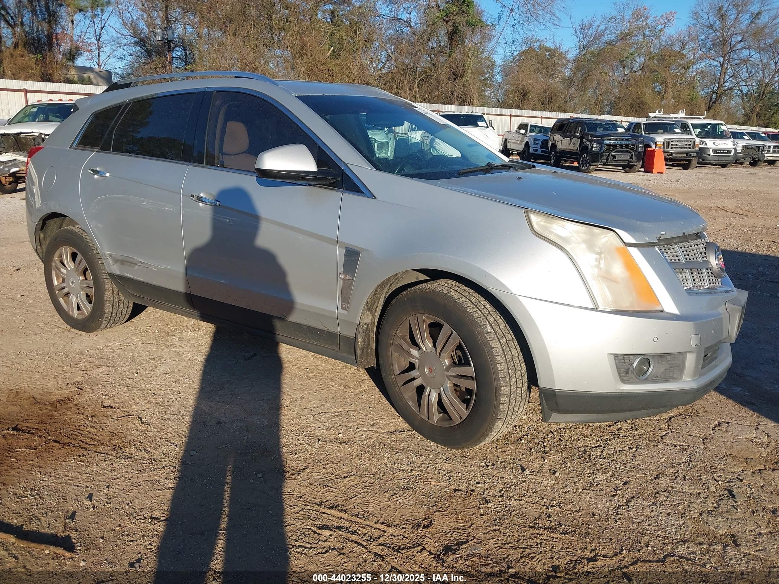 2011 Cadillac SRX Luxury Collection, VIN 3GYFNDEY9BS656155 — Front end
