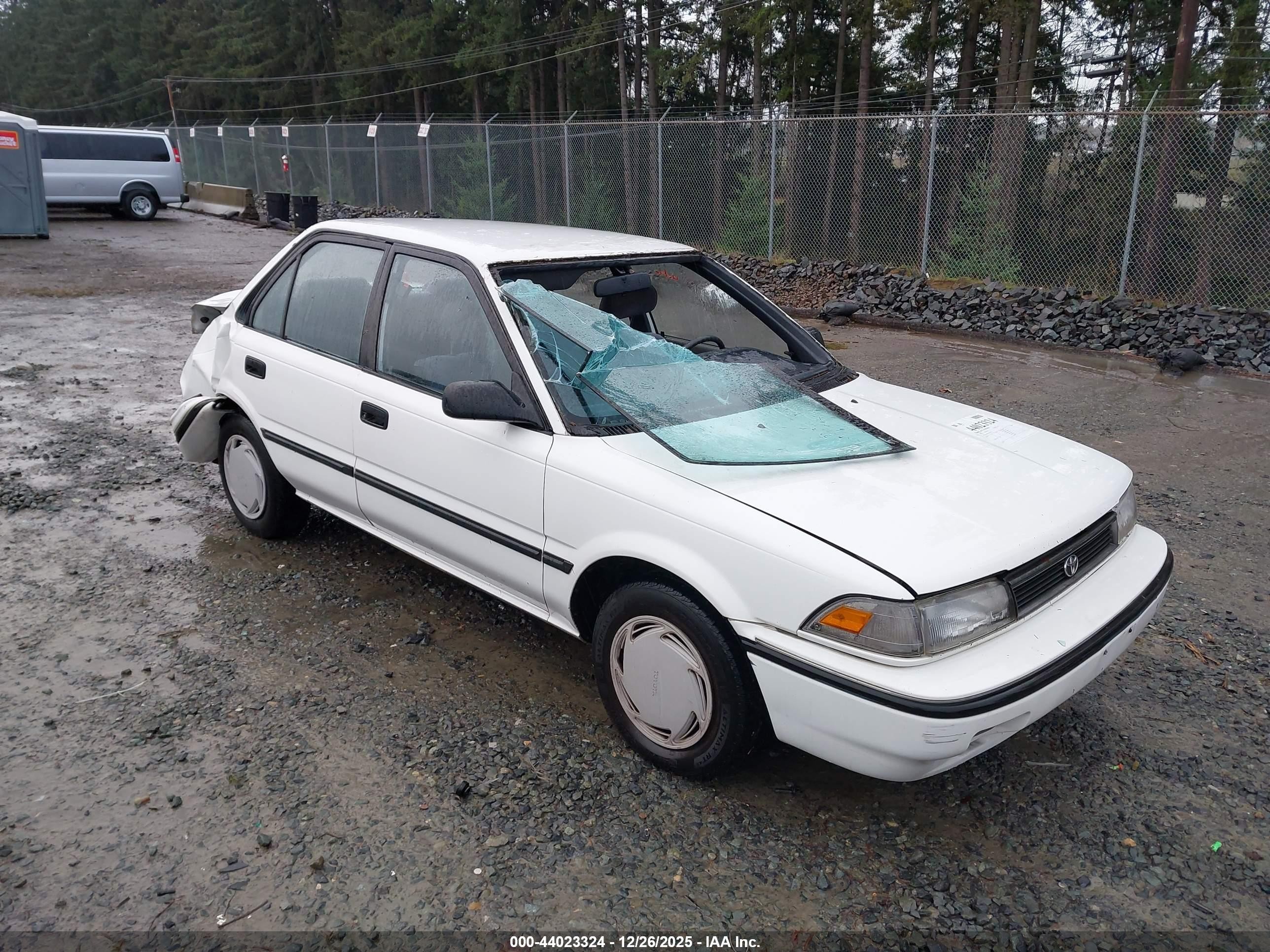1992 Toyota Corolla, VIN JT2AE94A0N0267281 — Rear end