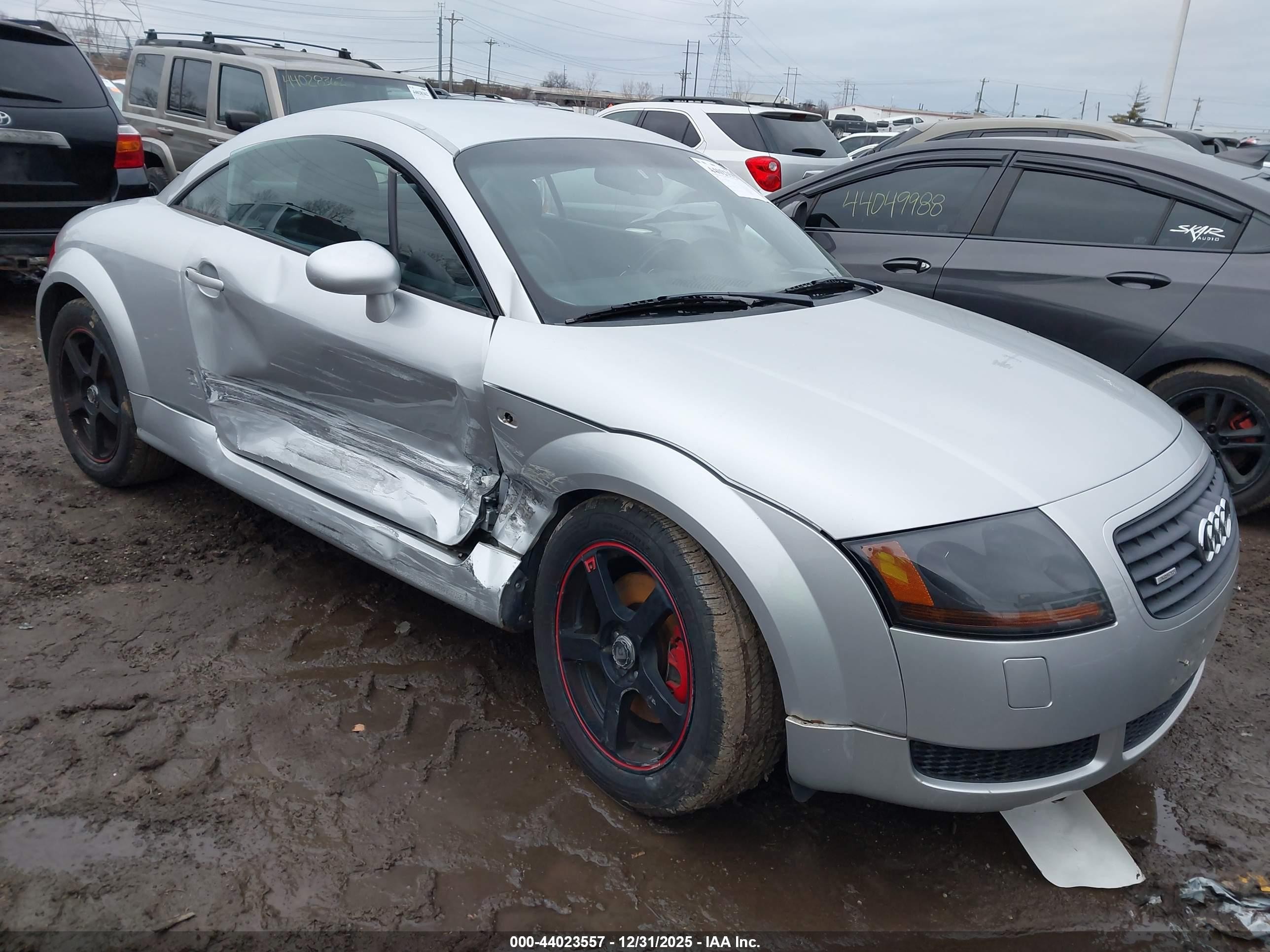 2000 Audi TT, VIN TRUTC28N7Y1001822 — Бок