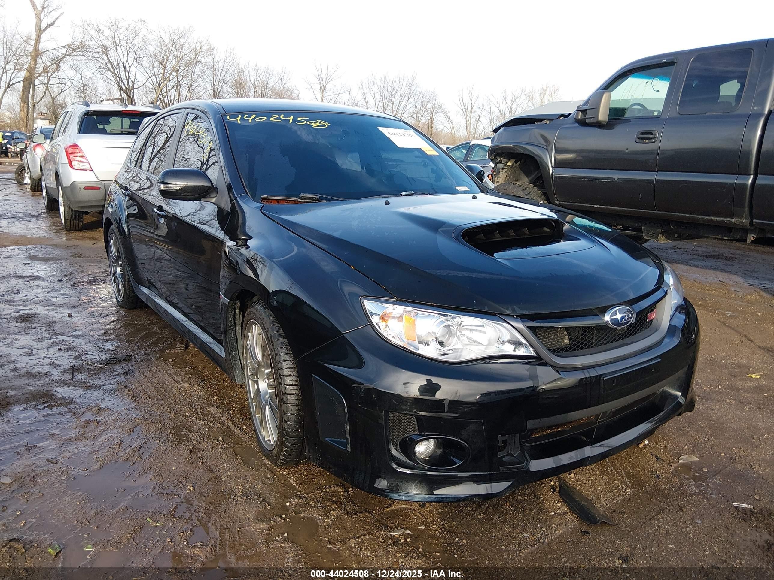 2013 Subaru WRX WRX STI, VIN JF1GR8H60DL820696 — Зад