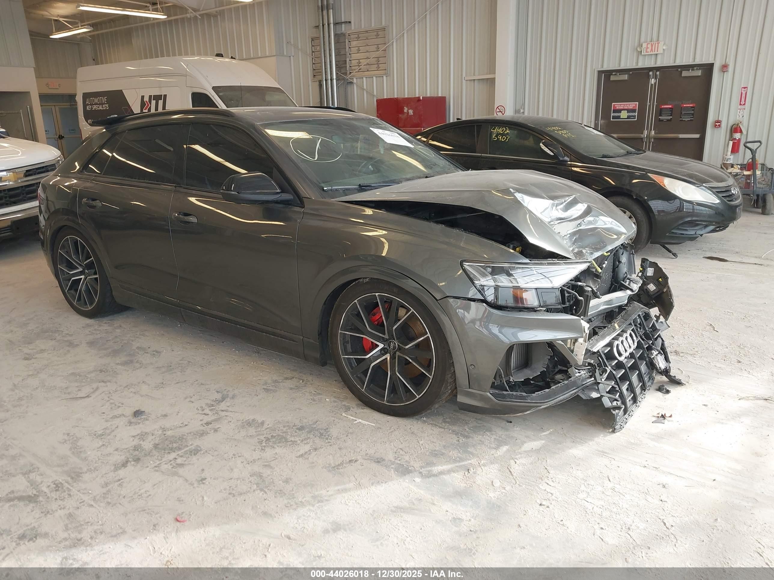 2020 Audi SQ8 Prestige, VIN WA1CWAF10LD027370 — Front end