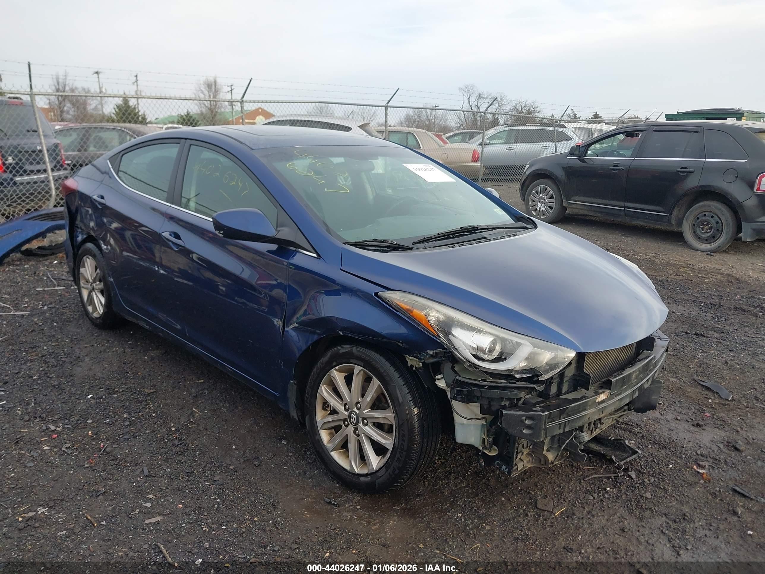 2015 Hyundai Elantra SE, VIN 5NPDH4AE7FH611702 — Front end