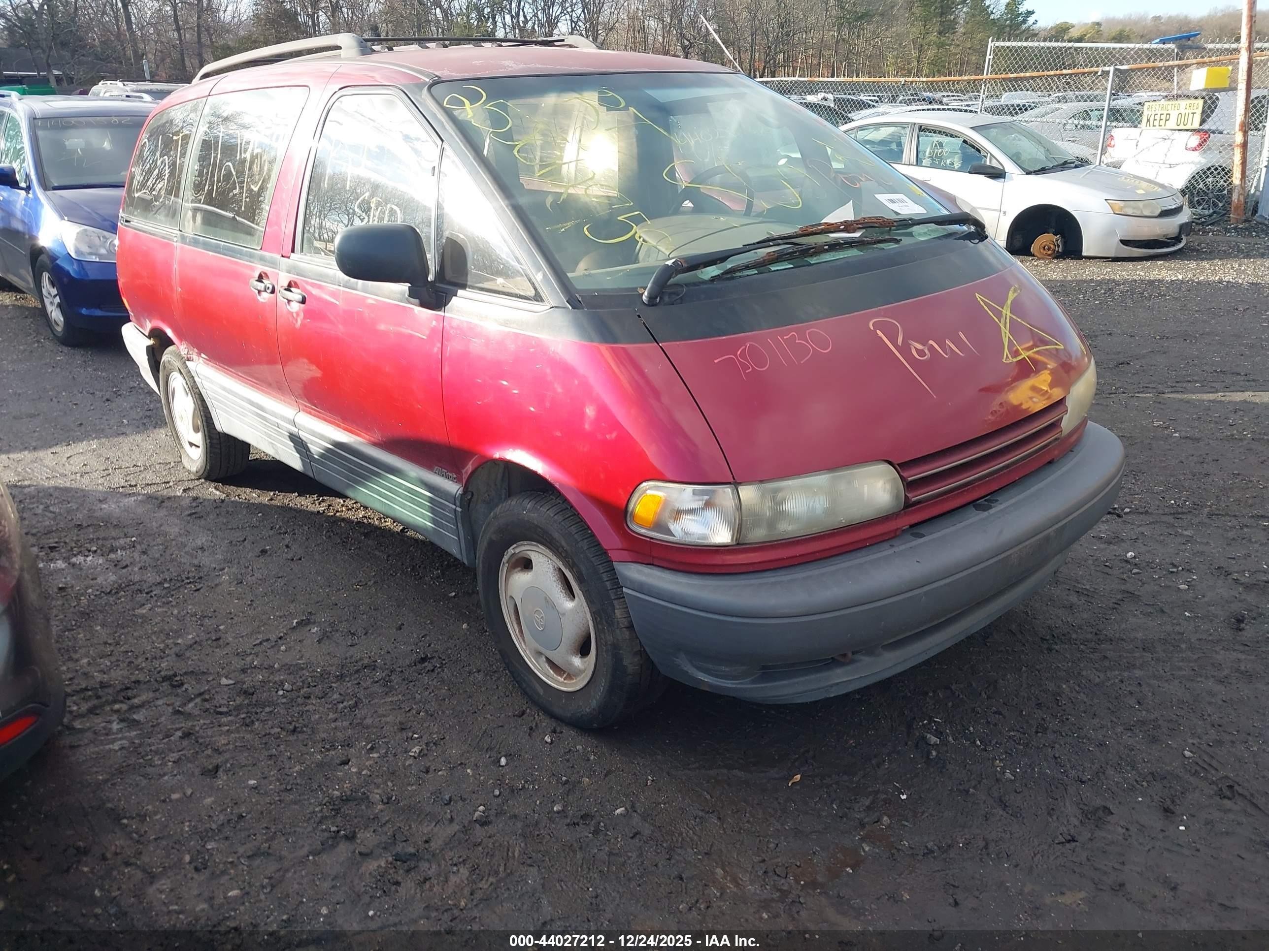 1997 Toyota Previa, VIN JT3HK23M2V1070600 — All over