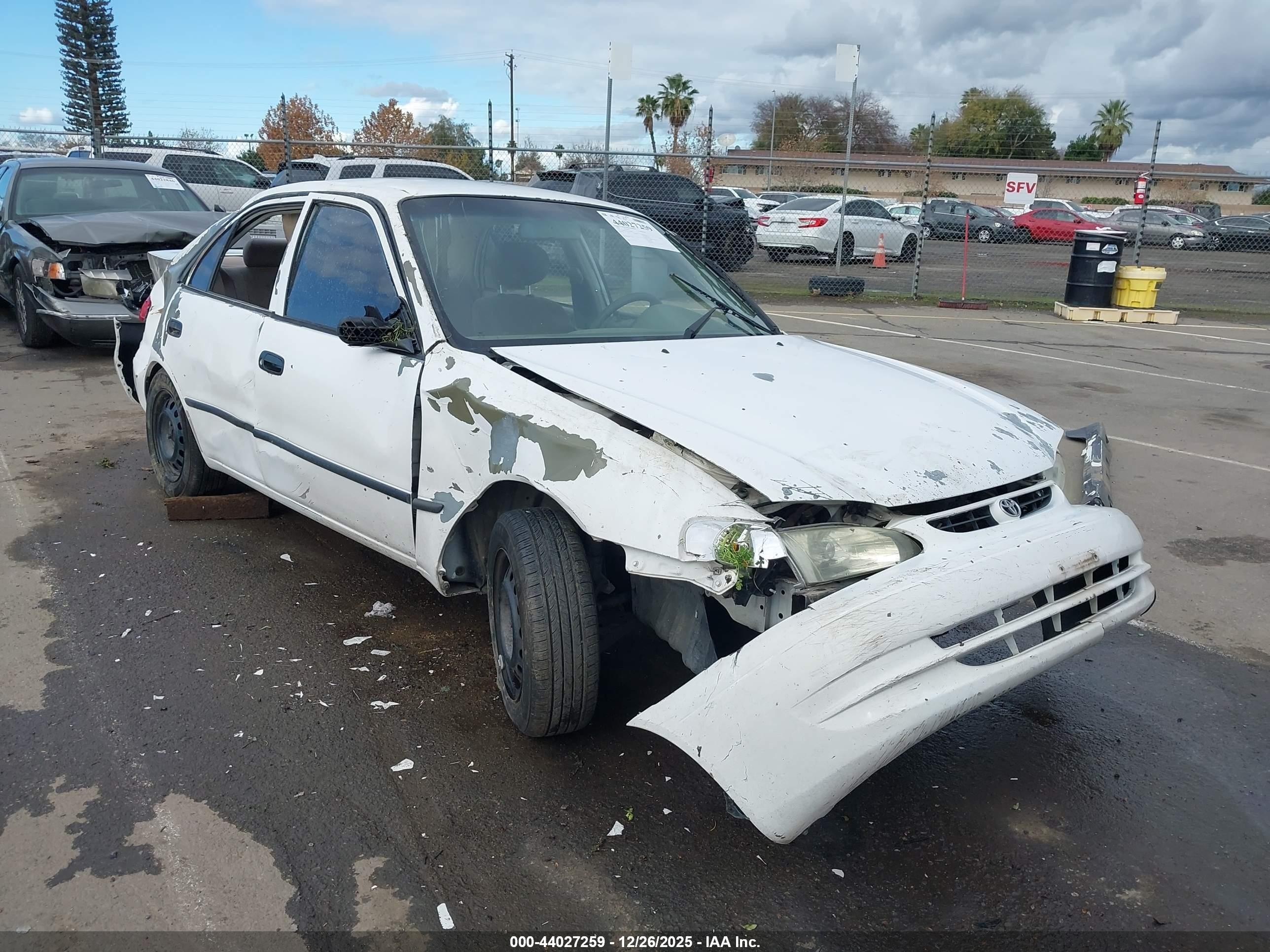 1998 Toyota Corolla CE, VIN 1NXBR12E7WZ042658 — Опрокидывание