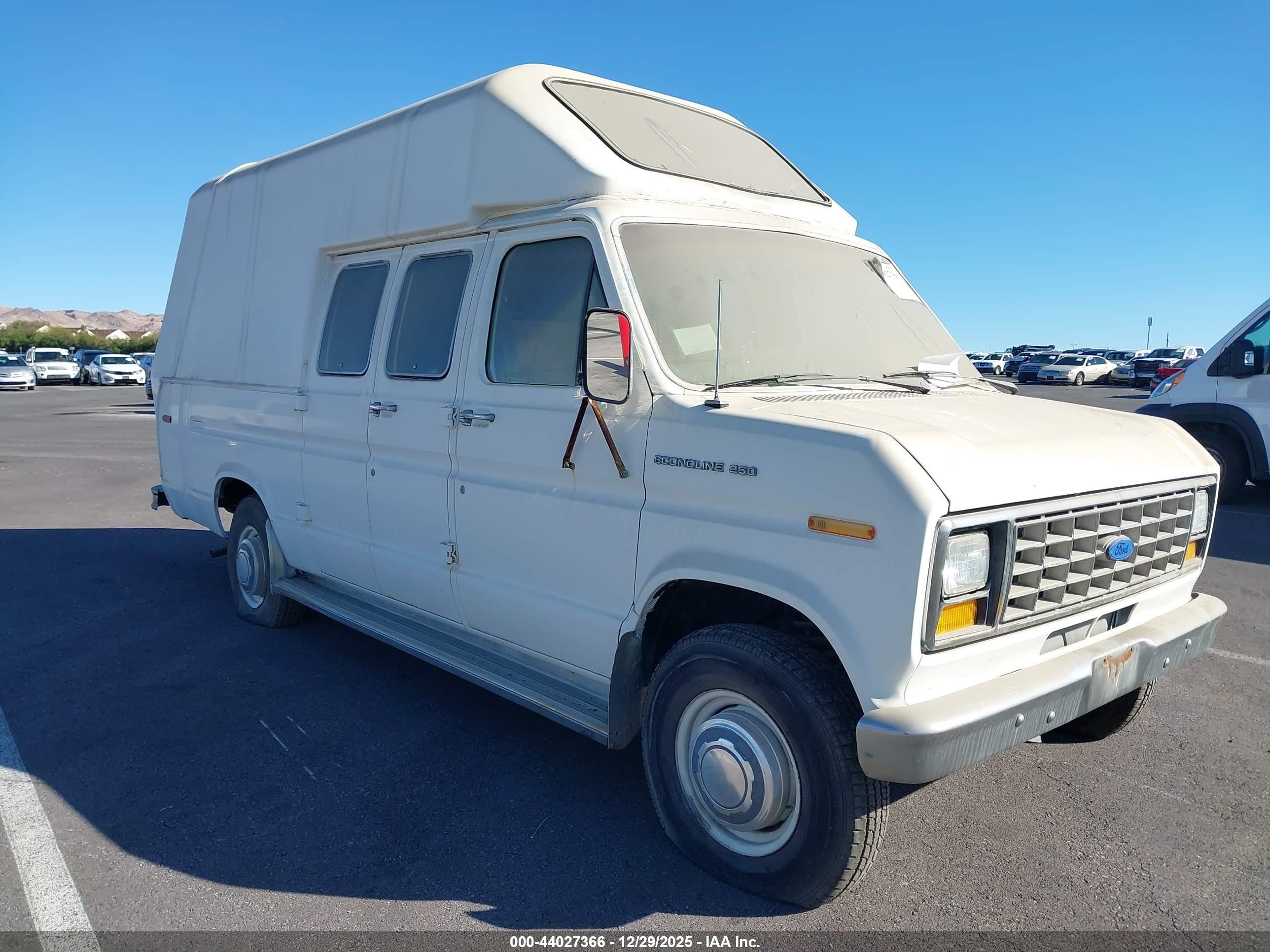 1985 Ford Econoline, VIN 1FDFS24H4FHB58296 — По всему кузову