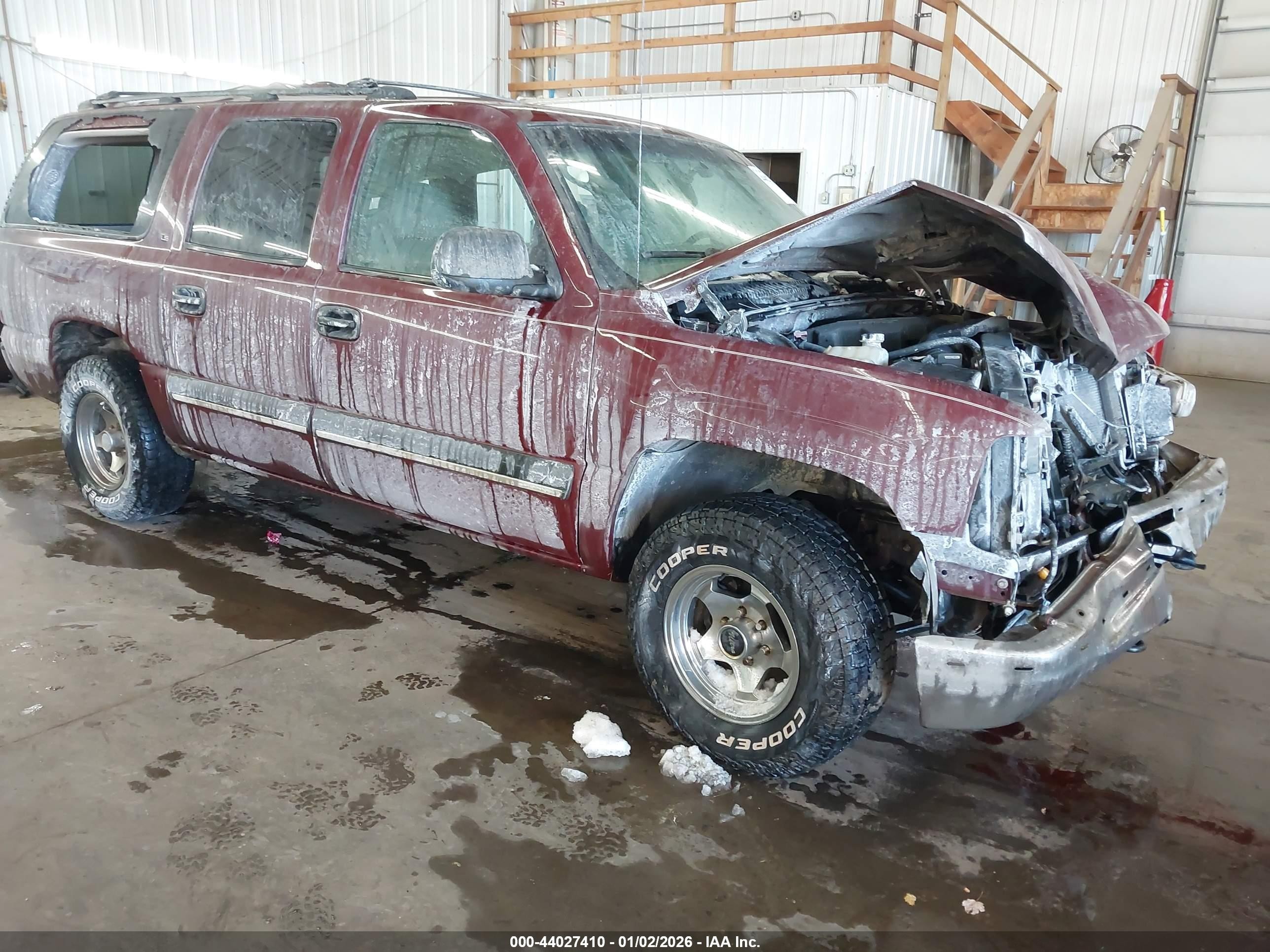 2000 Chevrolet Suburban LS, VIN 3GNFK16T0YG140933 — All over