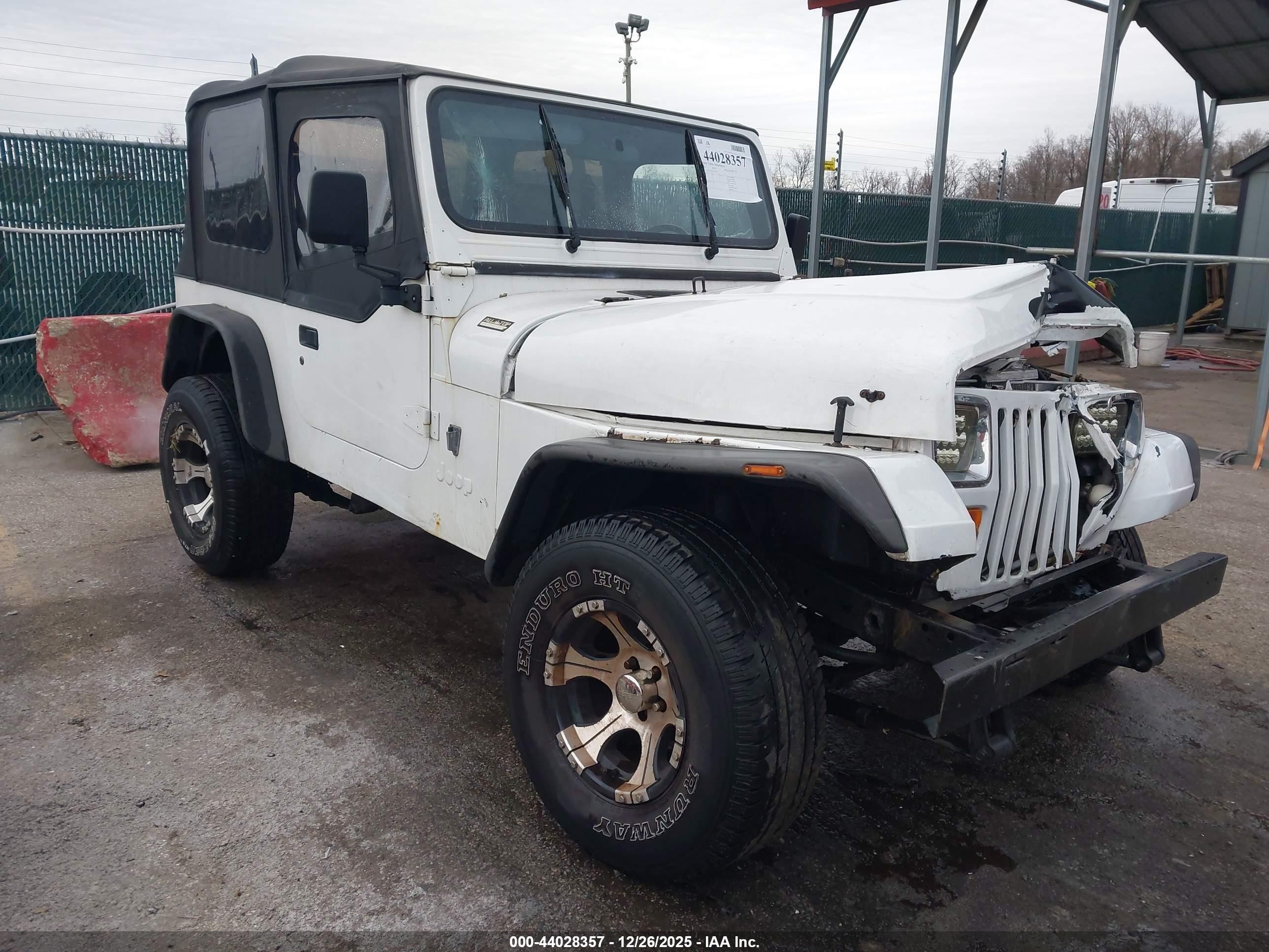 1991 Jeep Wrangler S, VIN 2J4FY19P7MJ152306 — Front end