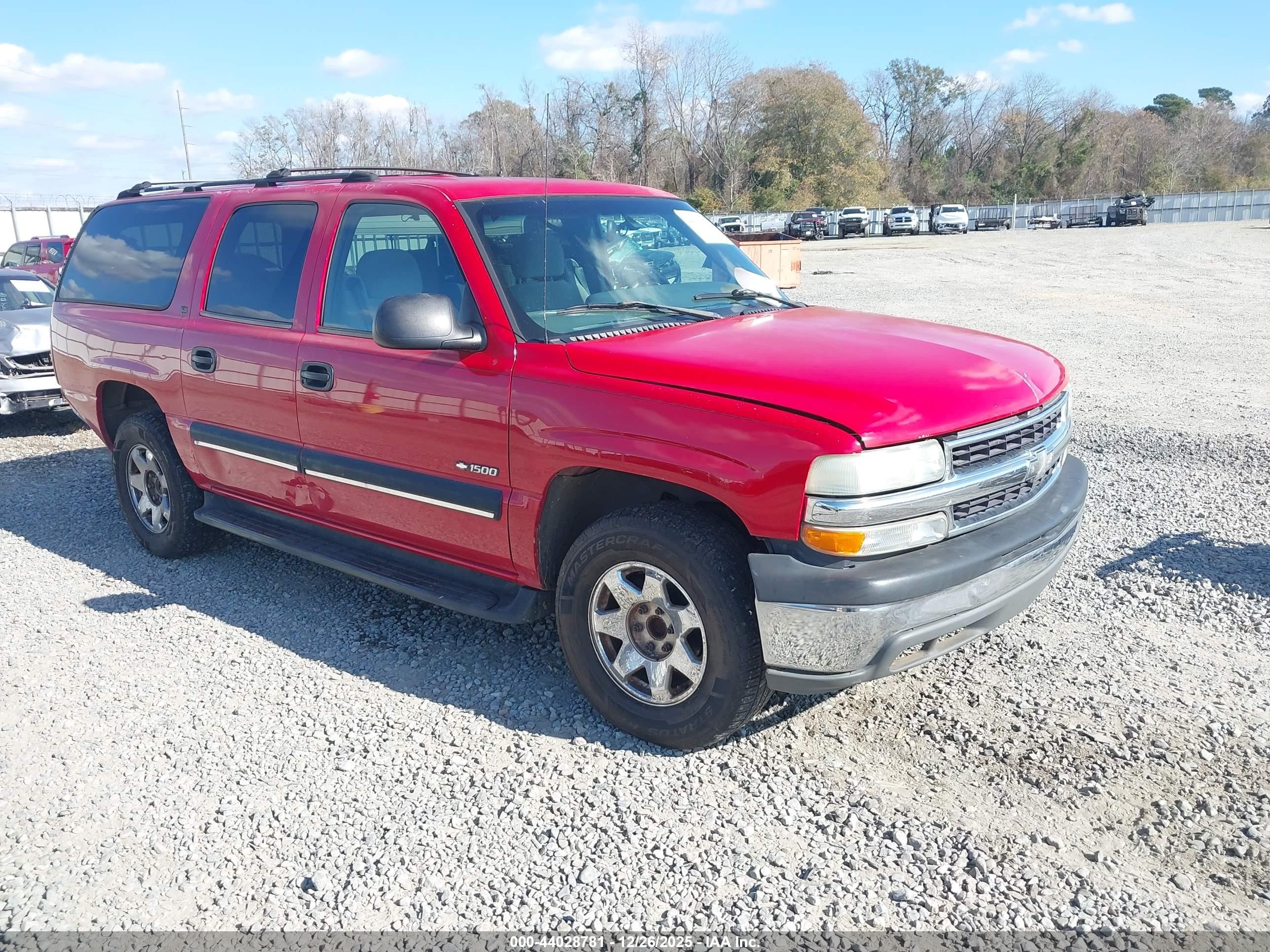 2001 Chevrolet Suburban LT, VIN 3GNEC16T31G108850 — Side