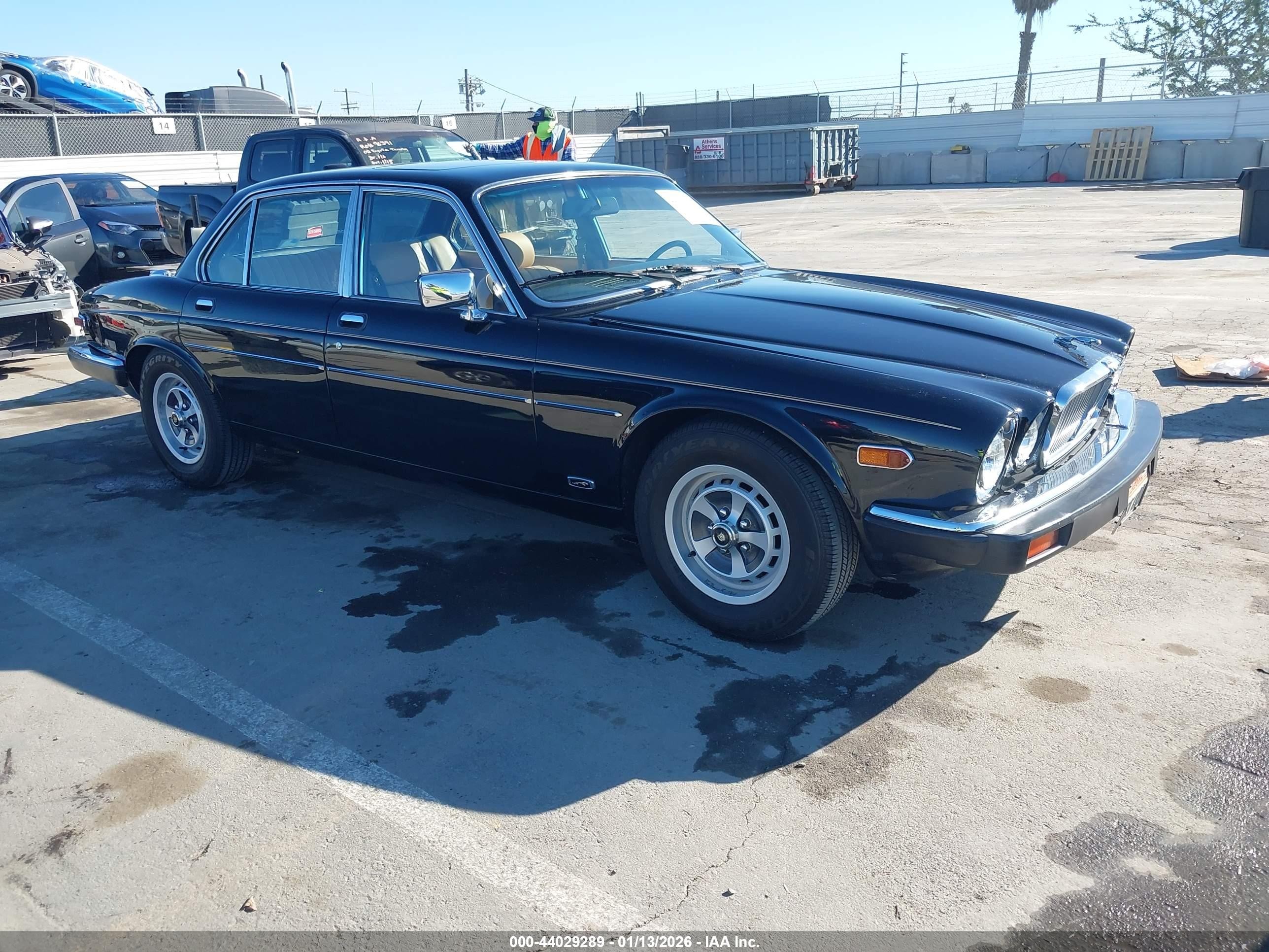 1984 Jaguar XJ, VIN SAJAV1340EC370804 — Обычный износ