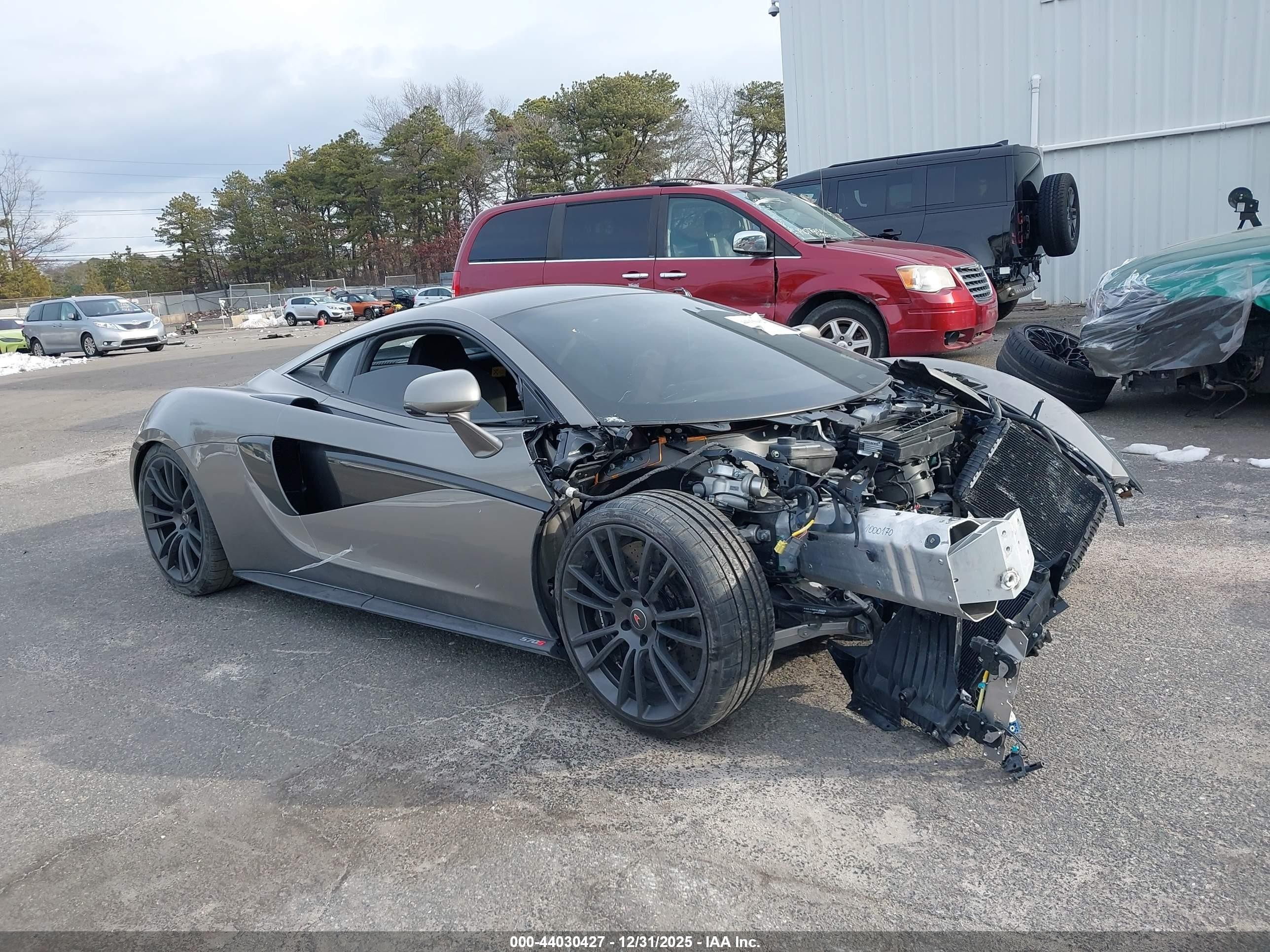 2017 McLaren 570S, VIN SBM13DAA4HW002506 — All over