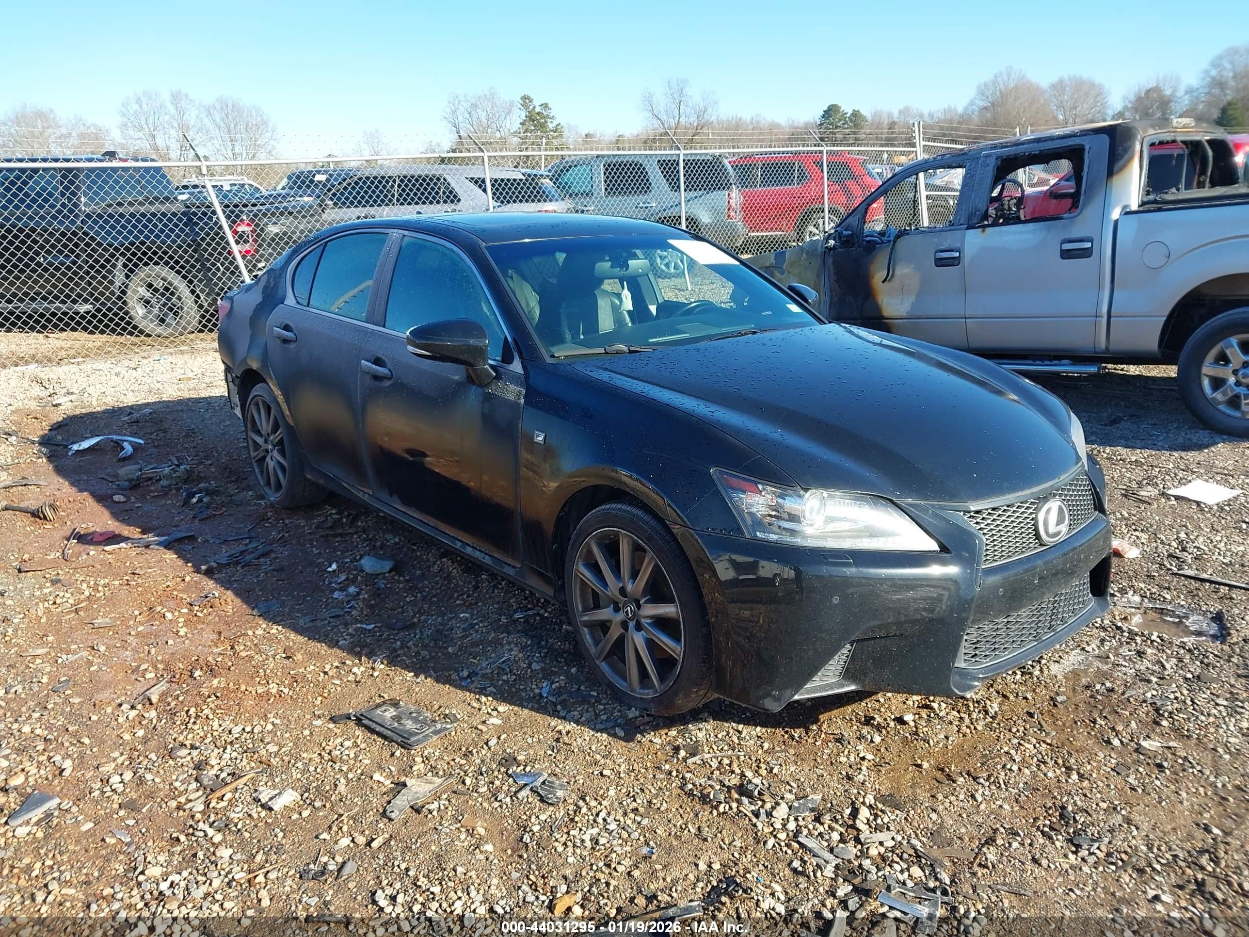 2014 Lexus GS 350, VIN JTHCE1BL2E5024336 — Rear end