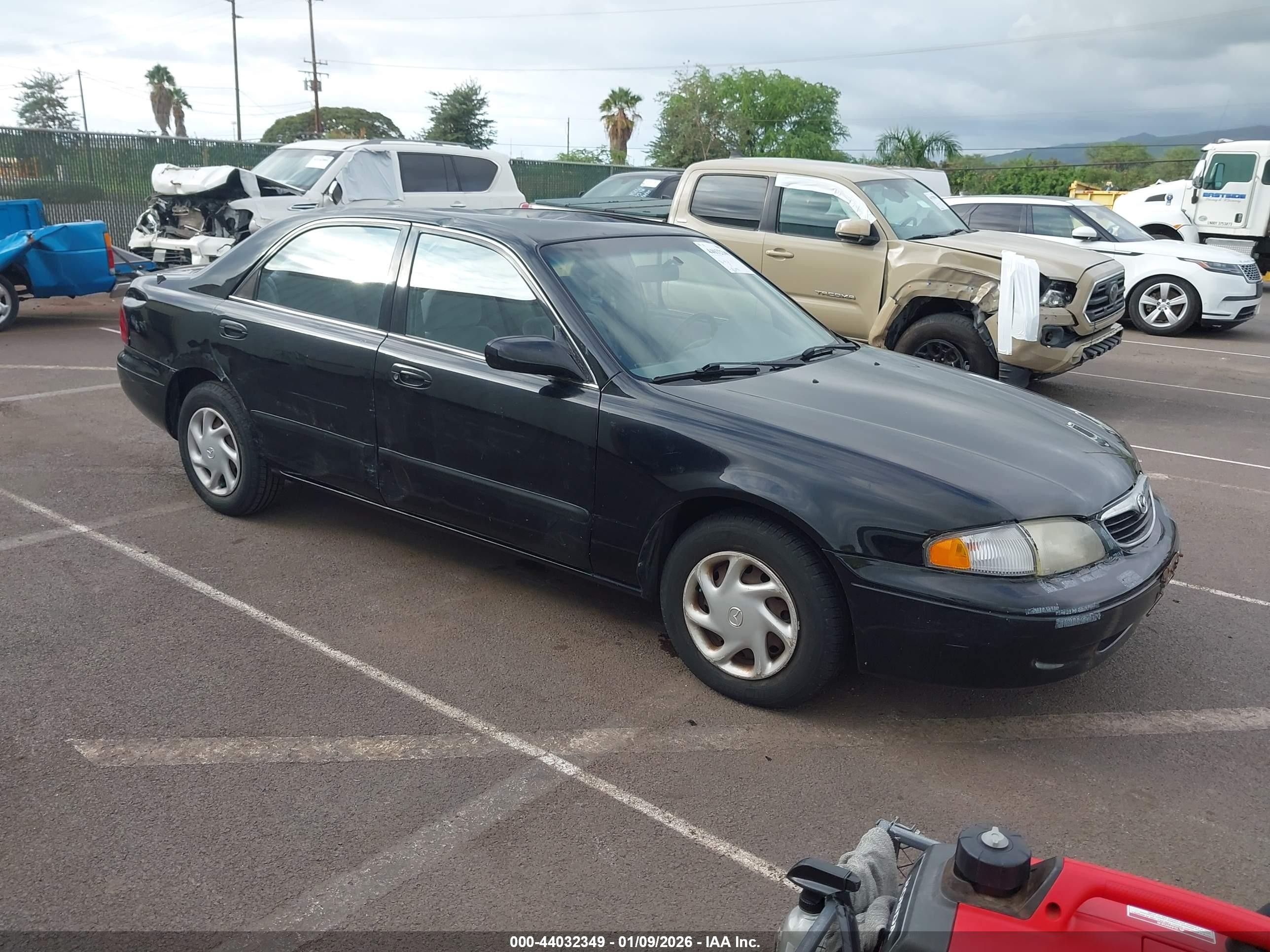1999 Mazda 626 ES, VIN 1YVGF22C6X5854224 — Roof