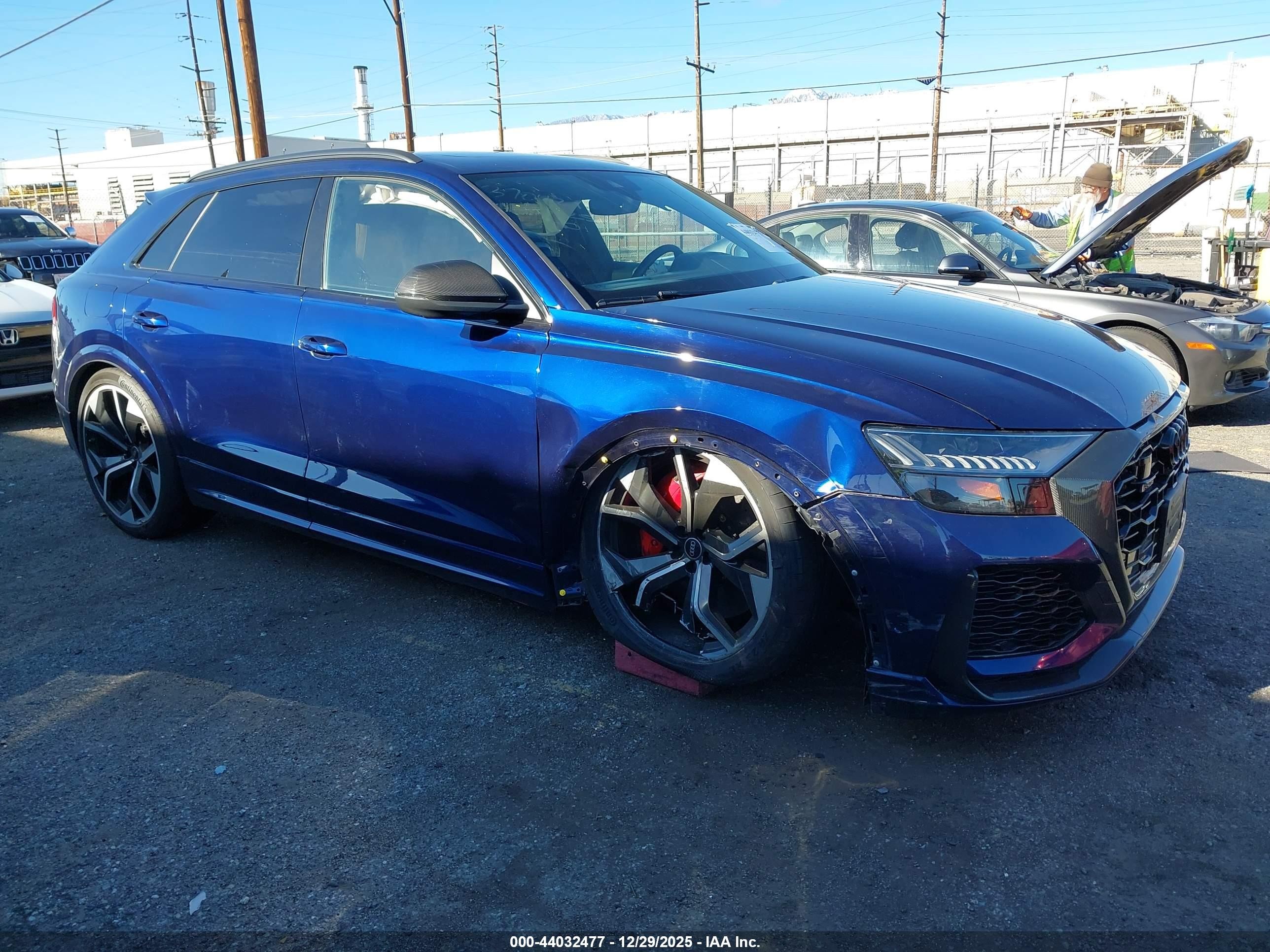 2021 Audi RS Q8, VIN WU1ARBF1XMD019310 — Front end