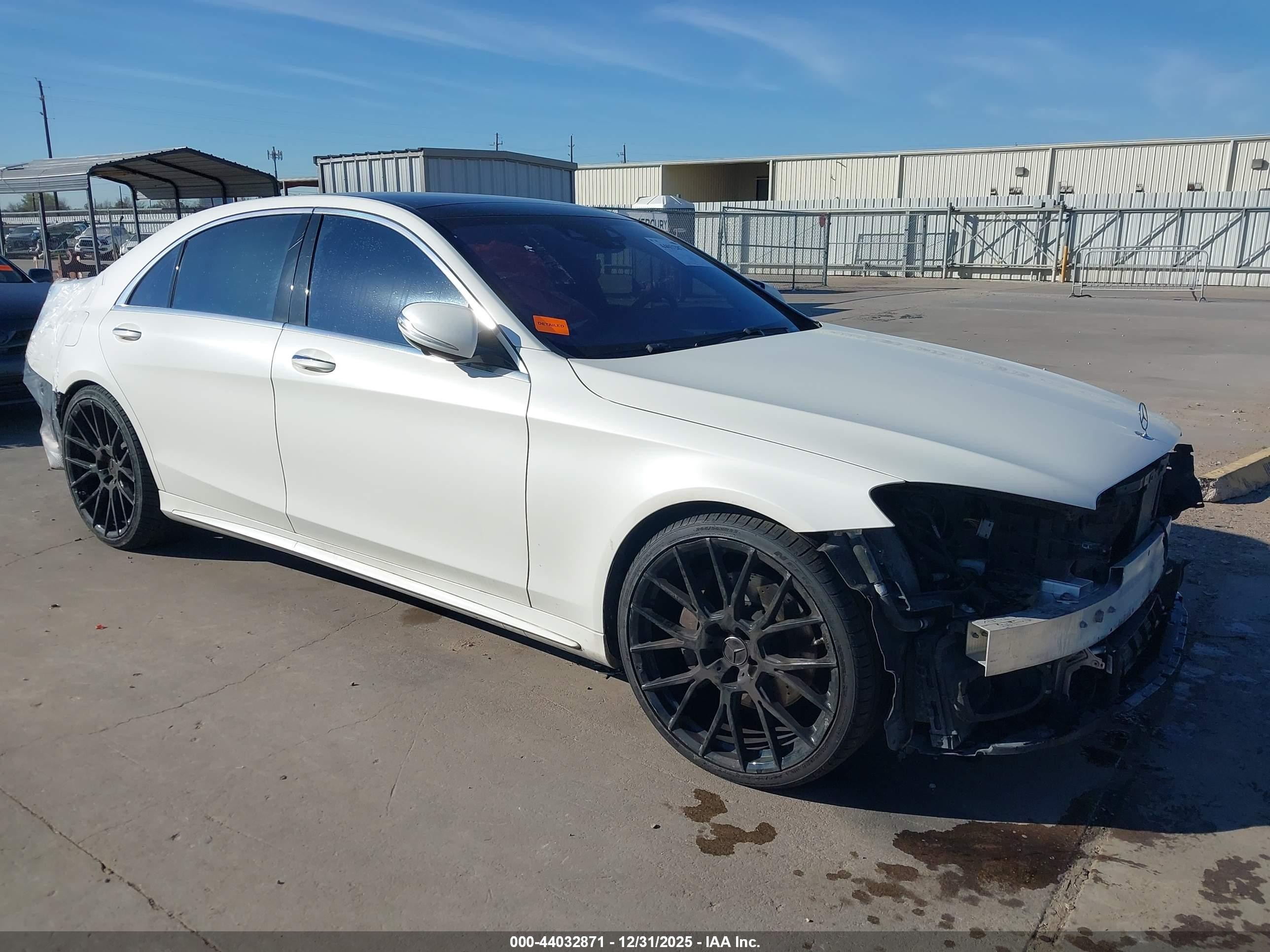 2019 Mercedes-Benz S 560, VIN WDDUG8GB1KA438399 — Rear end