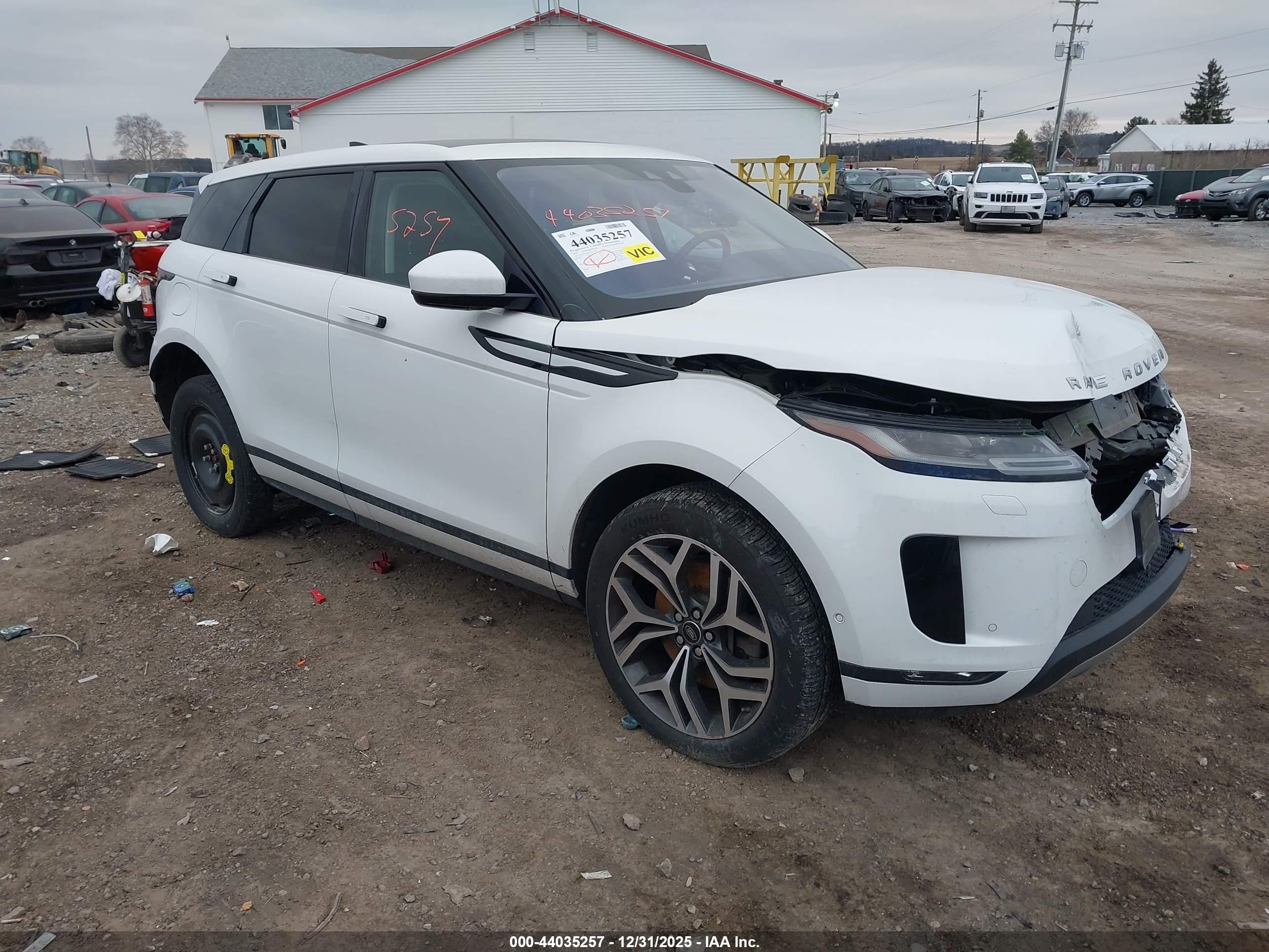 2020 Land Rover Range Rover Evoque SE, VIN SALZP2FX0LH032562 — Front end