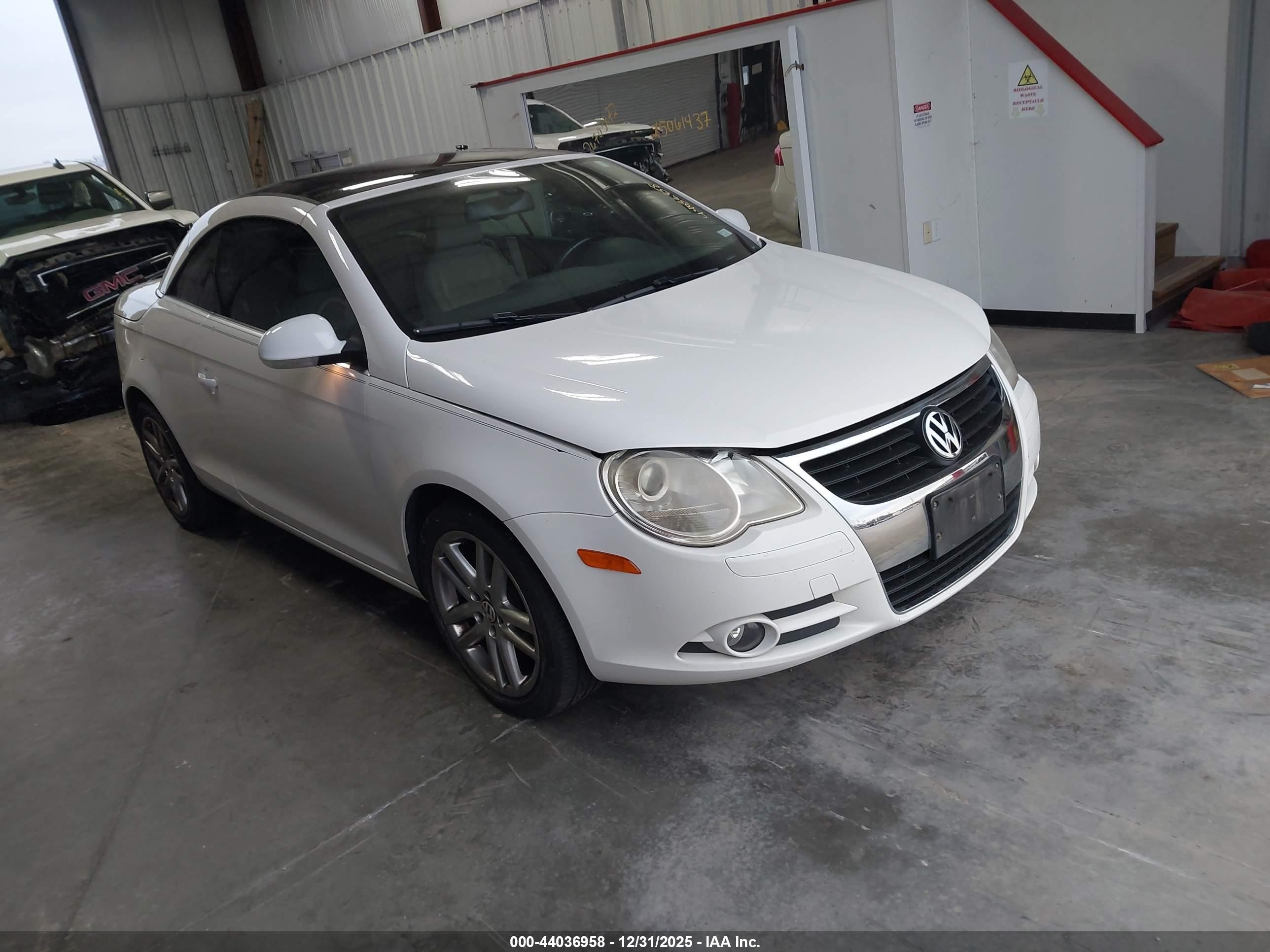 2008 Volkswagen Eos Lux, VIN WVWFA71F48V033178 — Normal wear