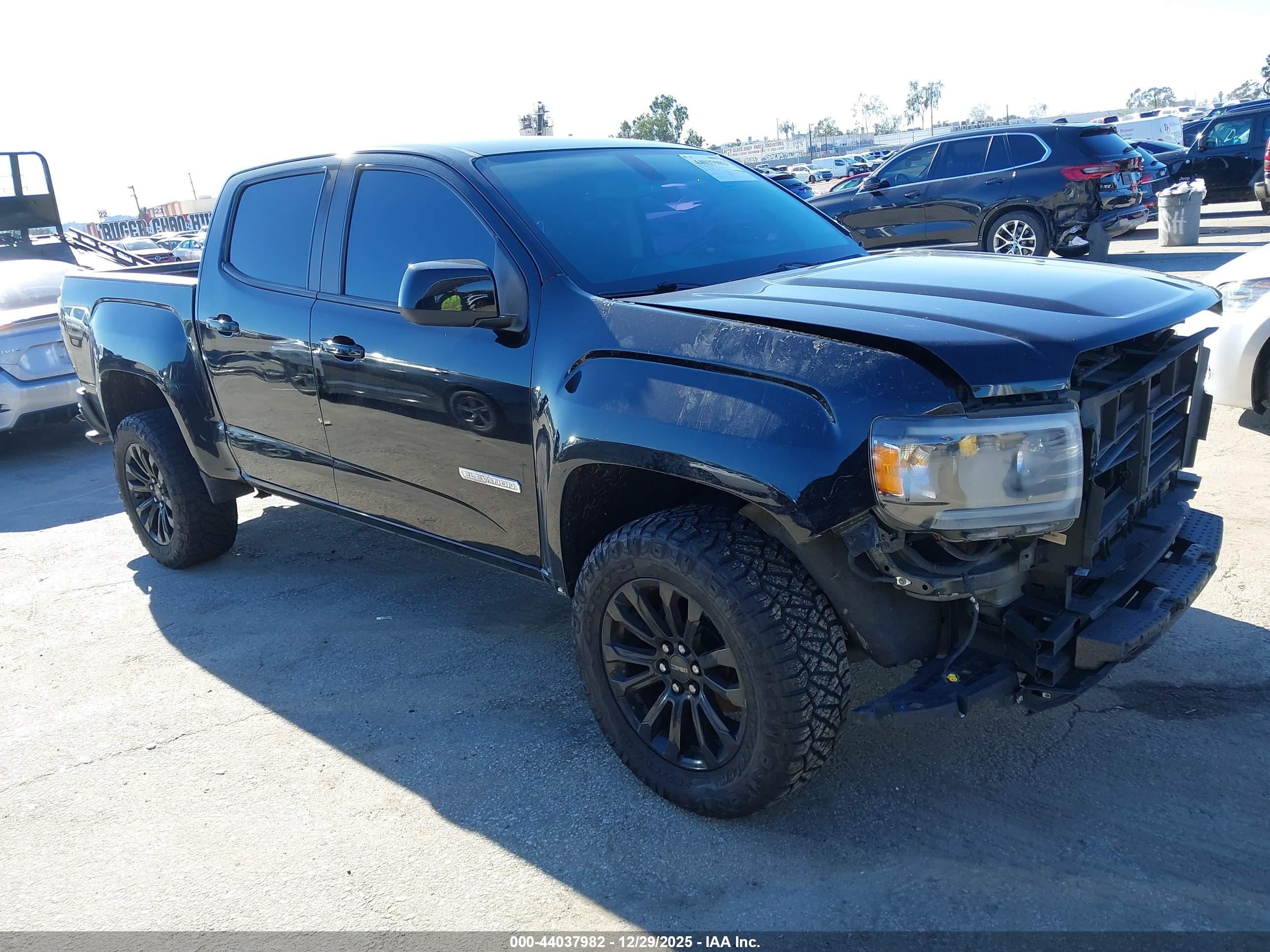 2022 GMC Canyon 2WD Elevation, VIN 1GTG5CEN5N1189784 — Front end