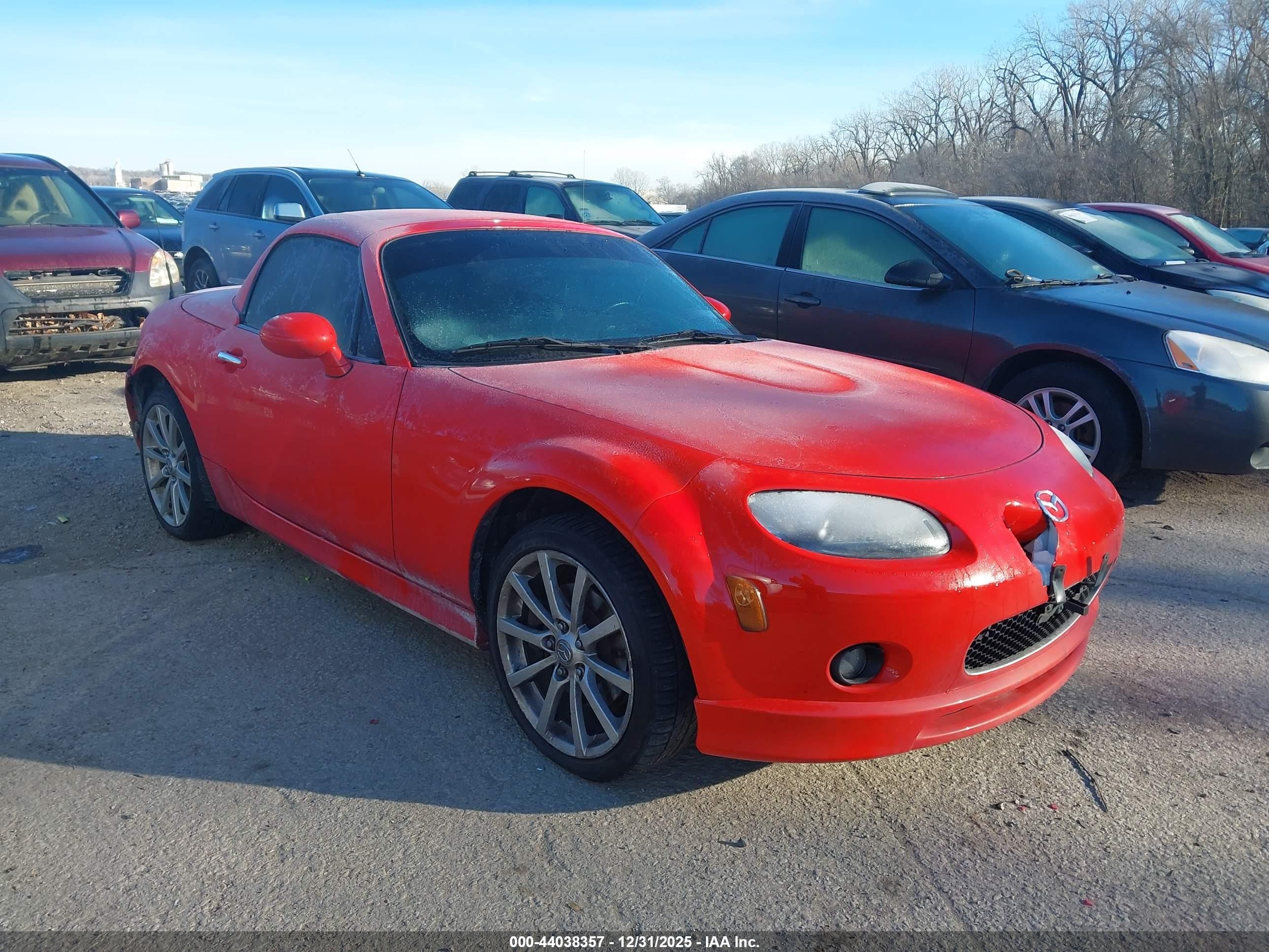 2008 Mazda MX-5 Miata Grand Touring, VIN JM1NC26F480150385 — Front end