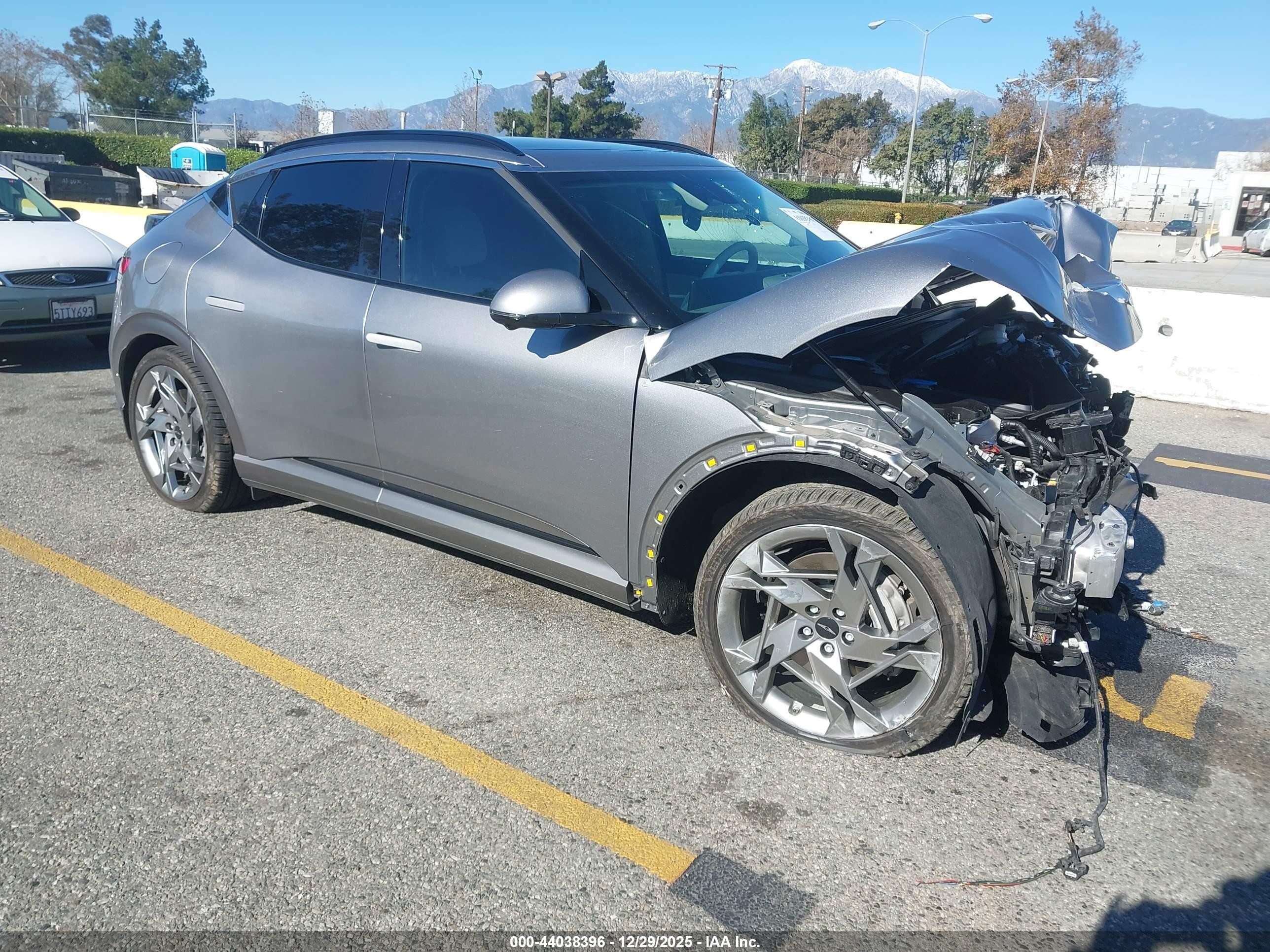 2023 Genesis GV60 Performance, VIN KMUKEDTB5PU007332 — Front end