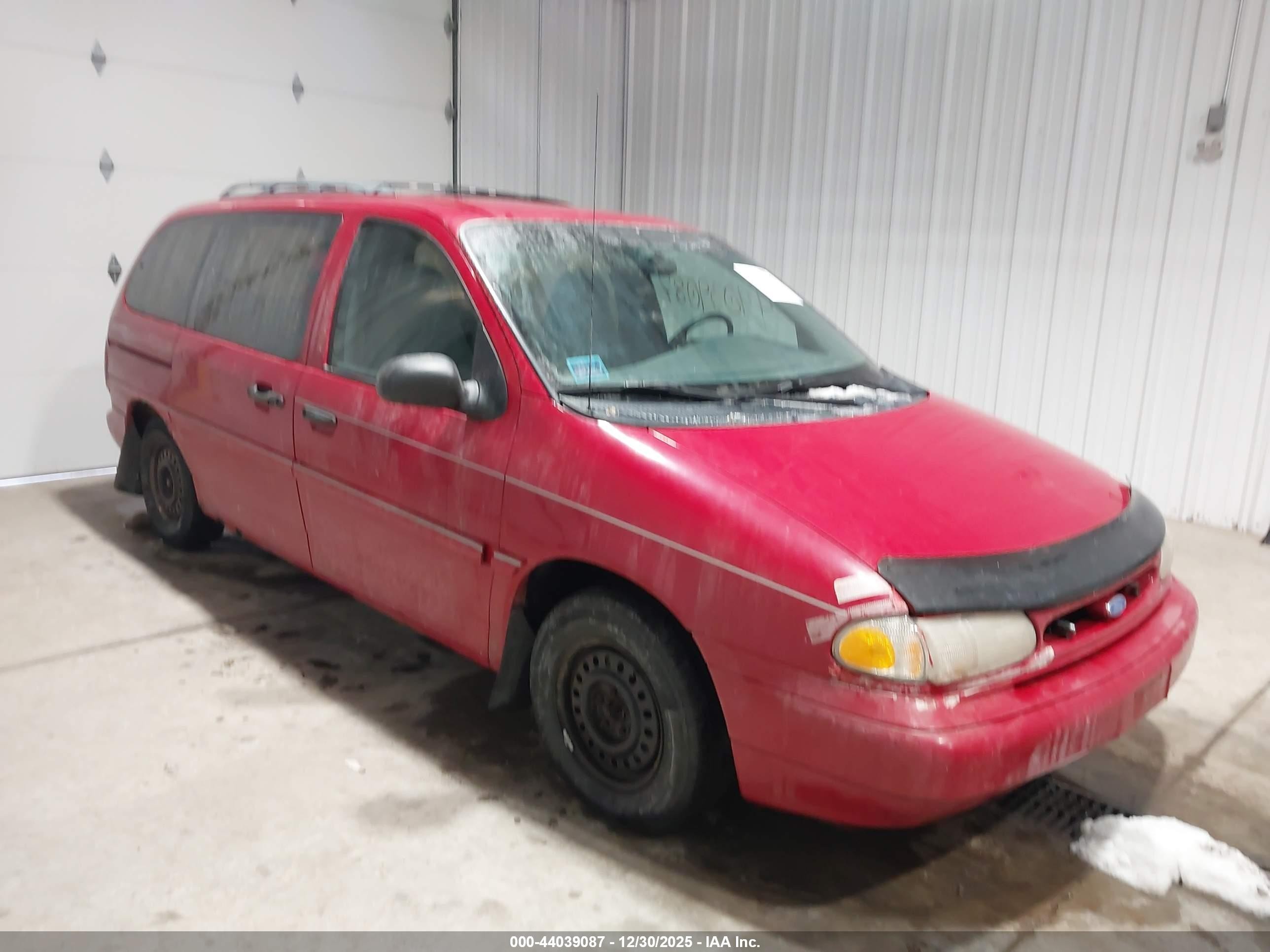 1995 Ford Windstar GL, VIN 2FMDA514XSBA88579 — Side