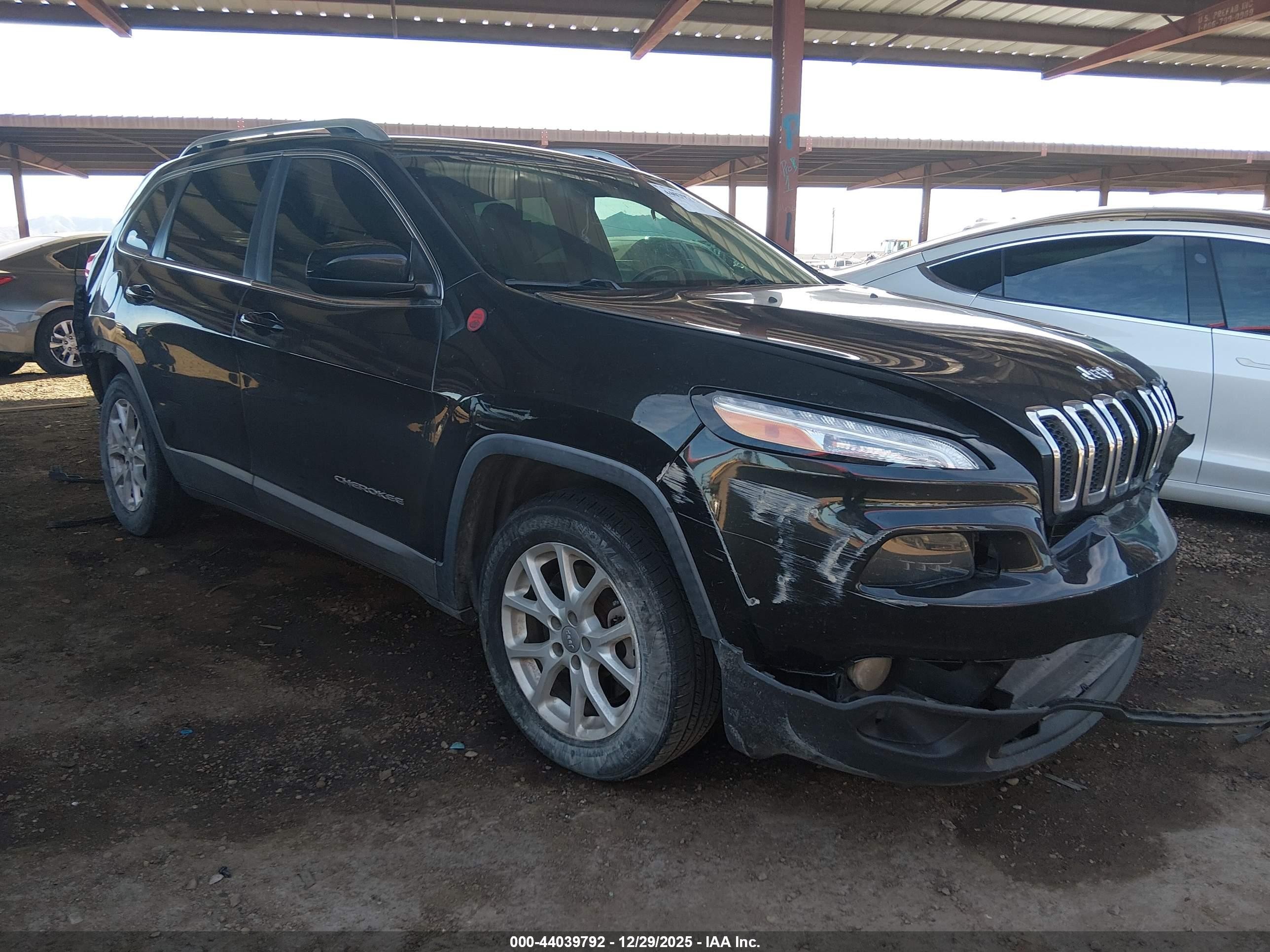 2014 Jeep Cherokee Latitude, VIN 1C4PJLCB3EW225754 — По всему кузову