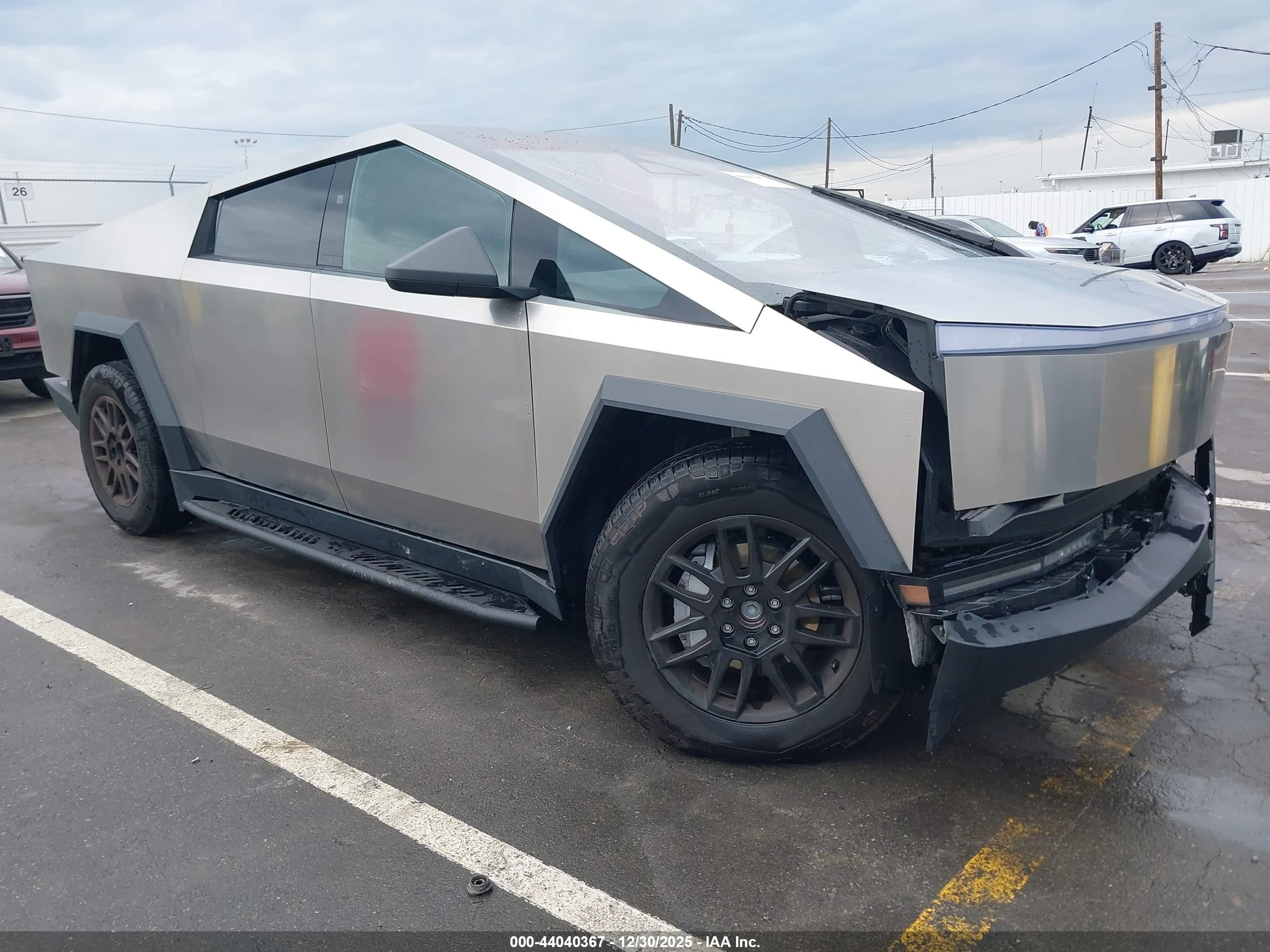 2024 Tesla Cybertruck, VIN 7G2CEHED4RA050983 — Auction photo