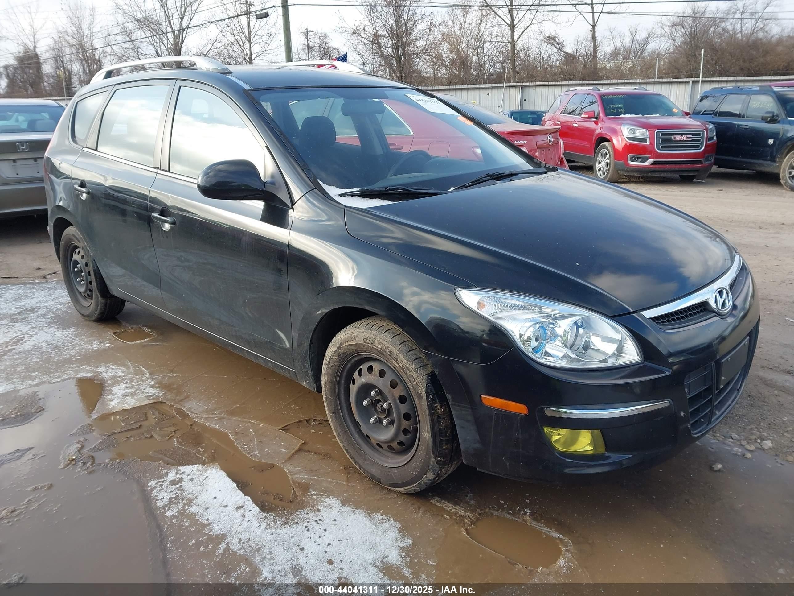2011 Hyundai Elantra GLS, VIN KMHDC8AE3BU097896 — Side