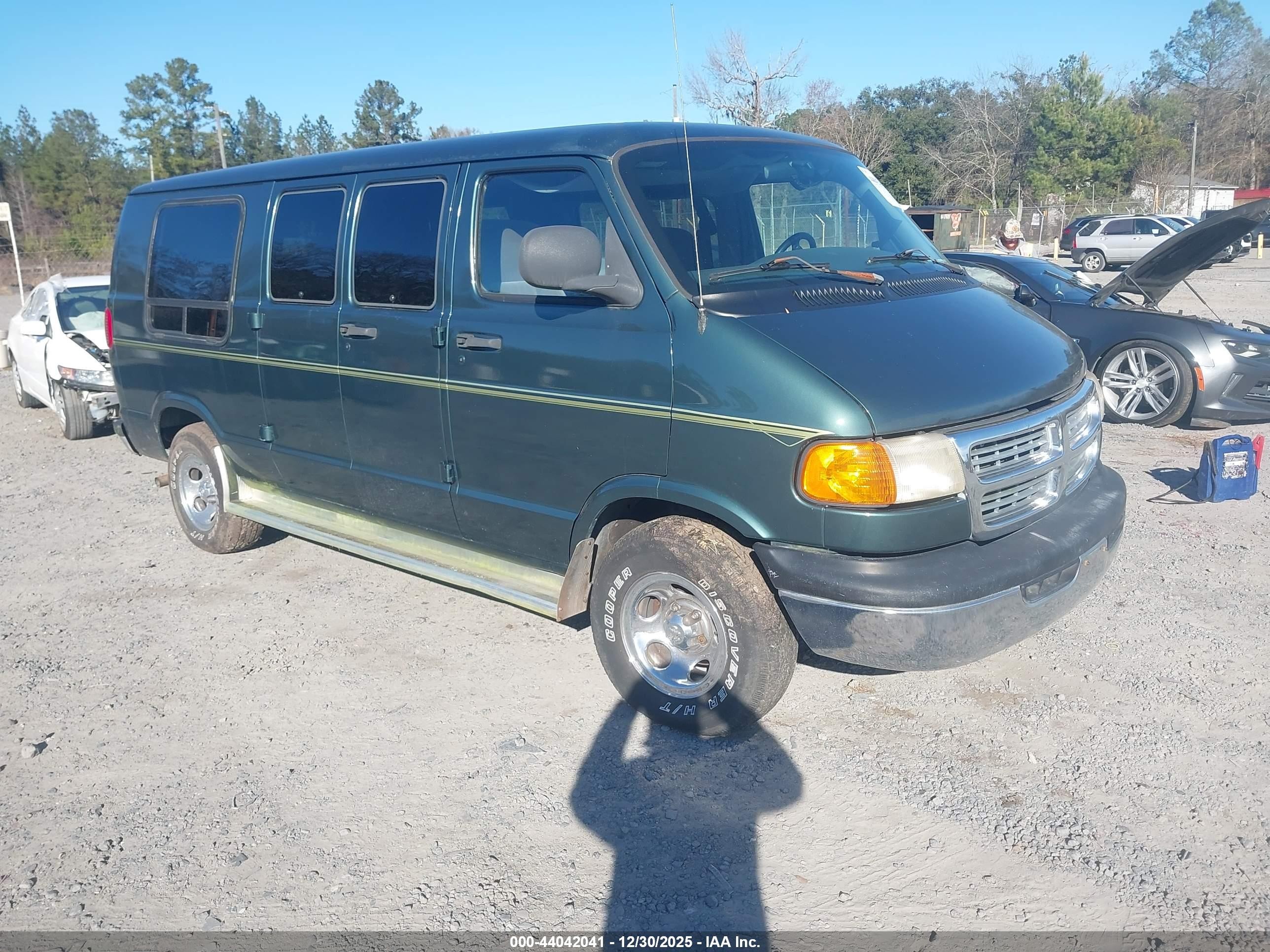 1999 Dodge Cargo, VIN 2B6HB11Y6XK567009 — Mechanical