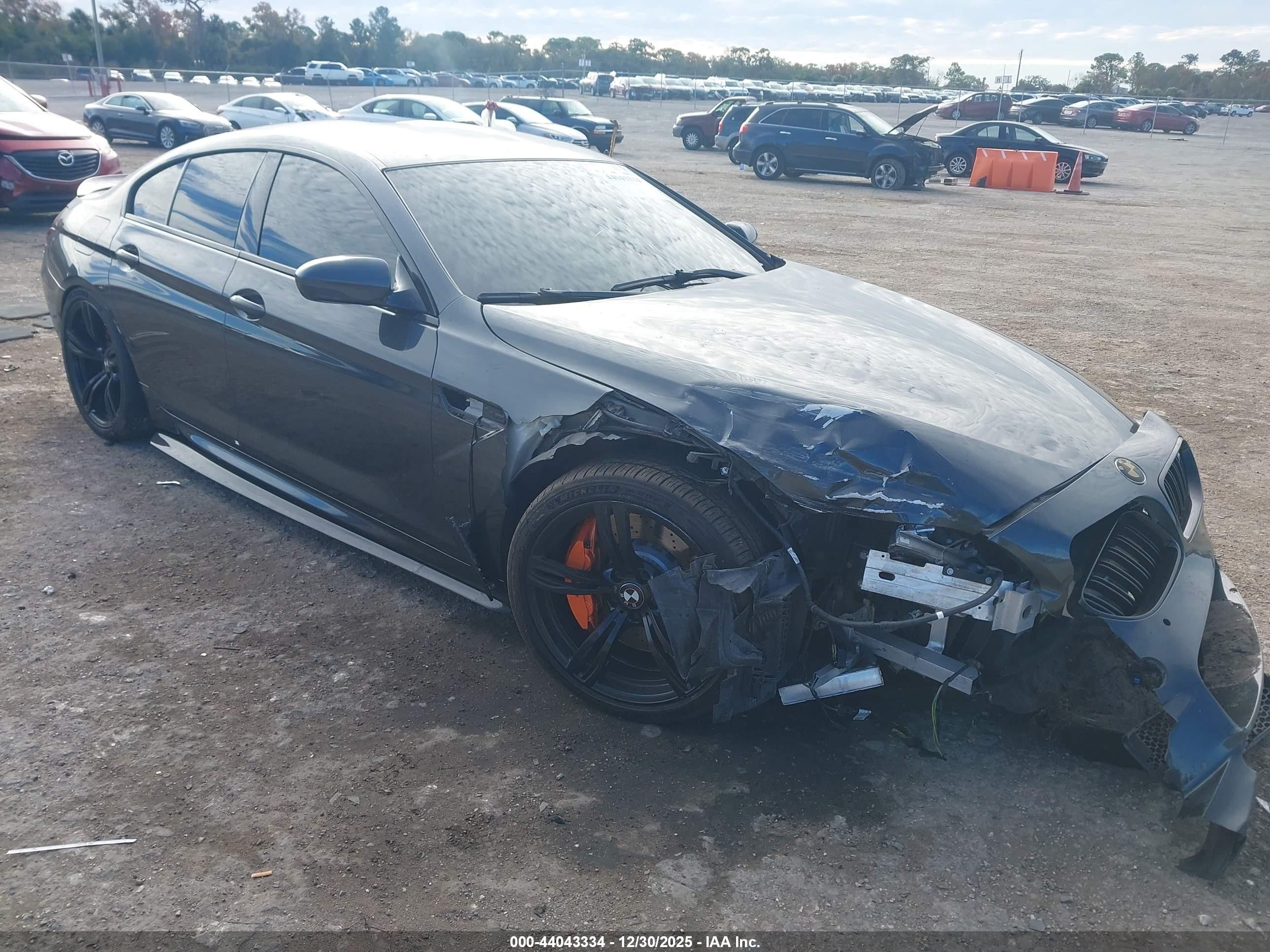 2015 BMW M6, VIN WBS6C9C56FD467785 — Front end