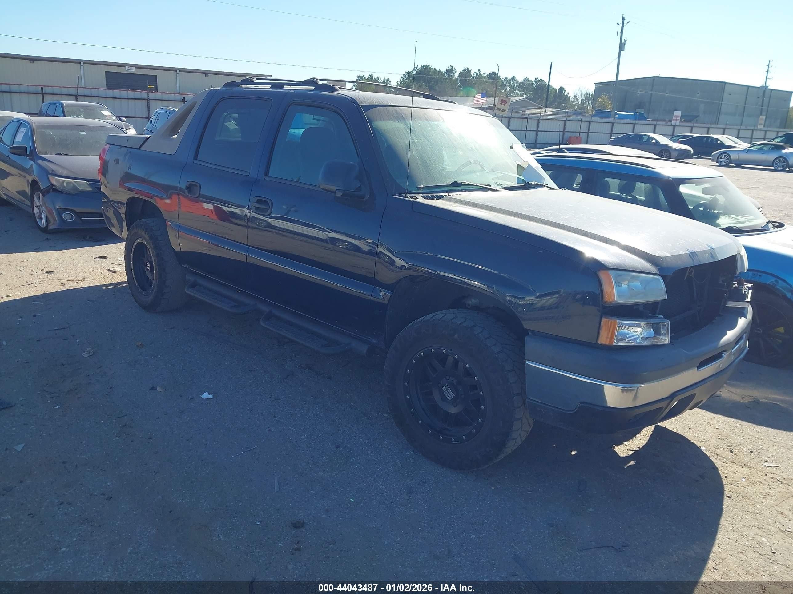 2004 Chevrolet Avalanche Z66, VIN 3GNEC12T94G176841 — Front end