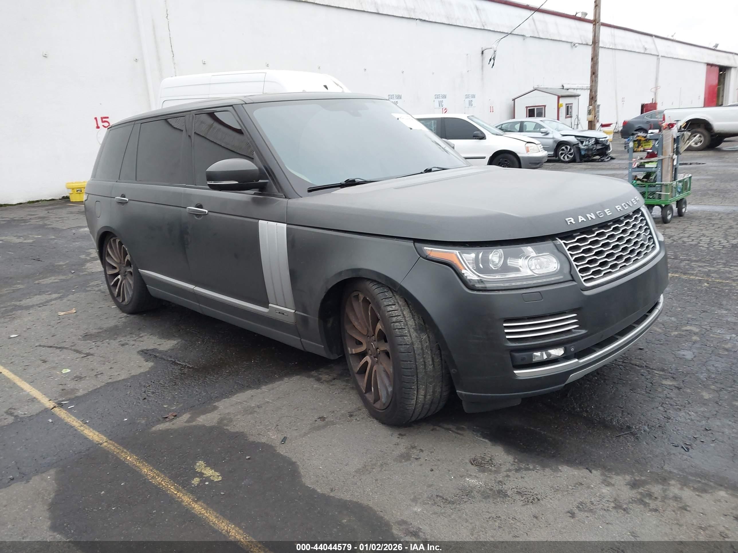 2014 Land Rover Range Rover Supercharged Autobiography, VIN SALGV3TF4EA172480 — Vandalism