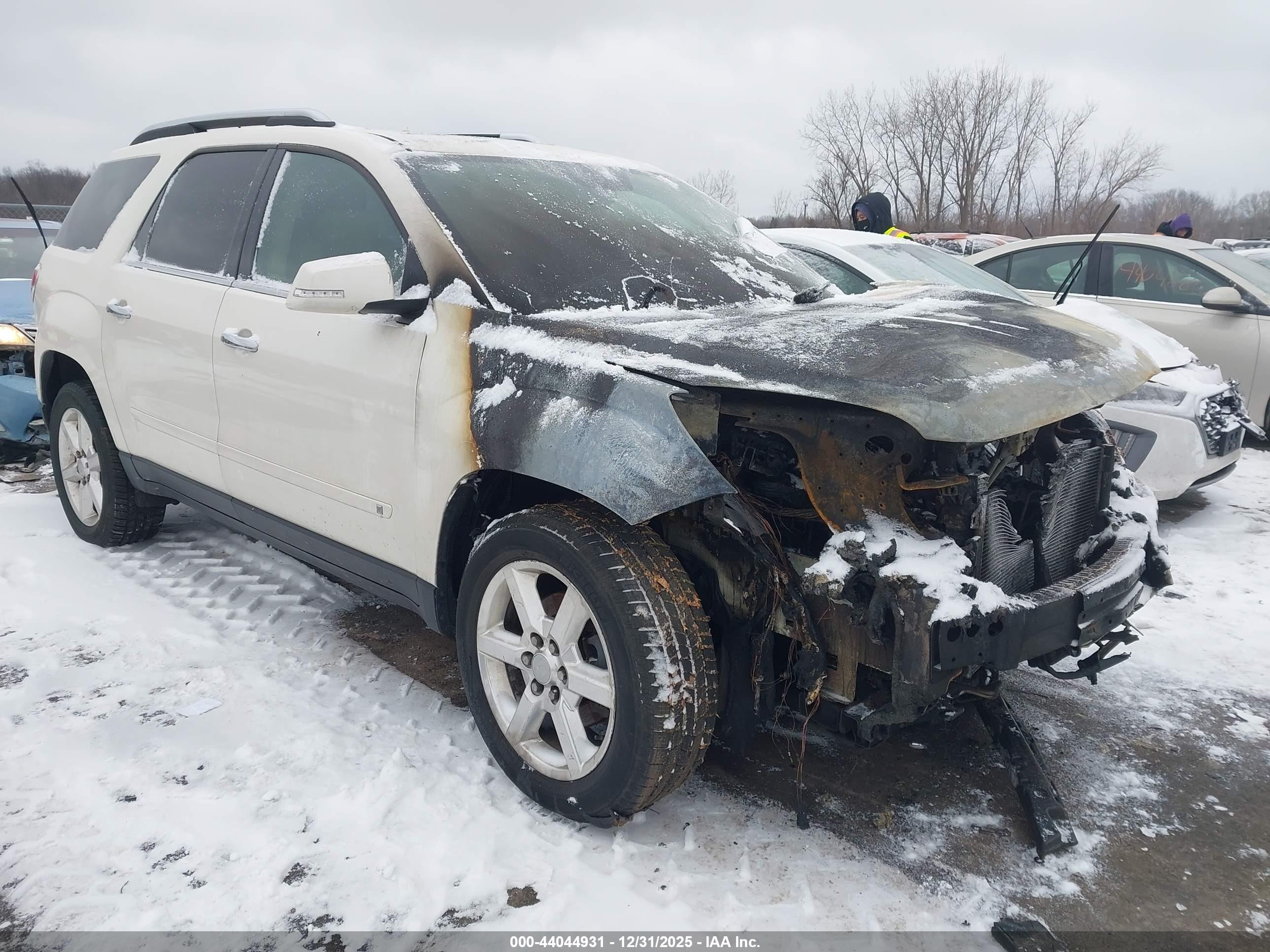 2008 Saturn Outlook XR, VIN 5GZER33788J157141 — Engine fire