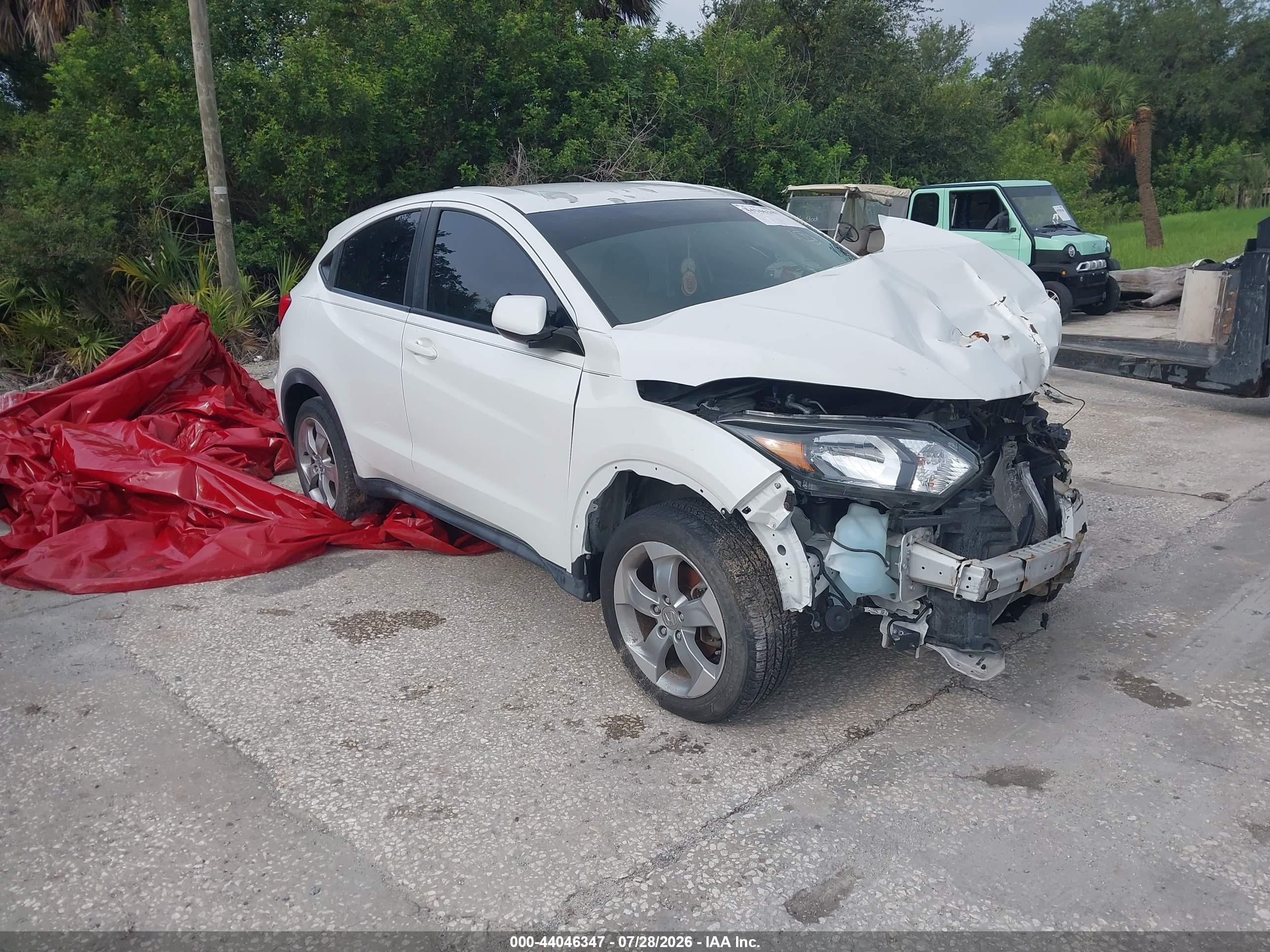 2018 Honda HR-V LX, VIN 3CZRU5H37JM722288 — Перед