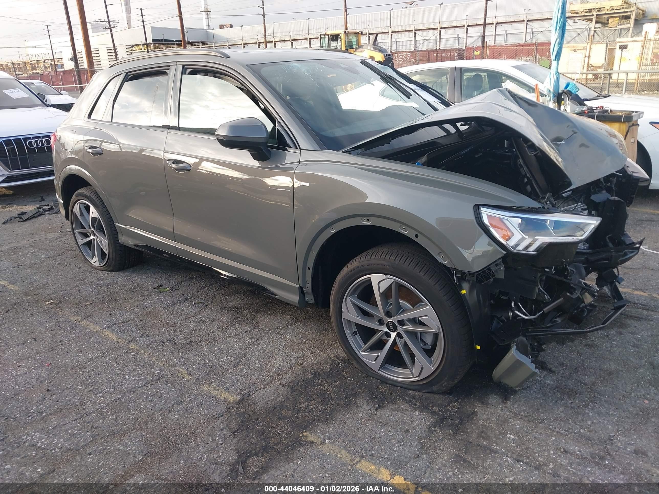 2025 Audi Q3 S line Premium, VIN WA1DECF3XS1110275 — Front end