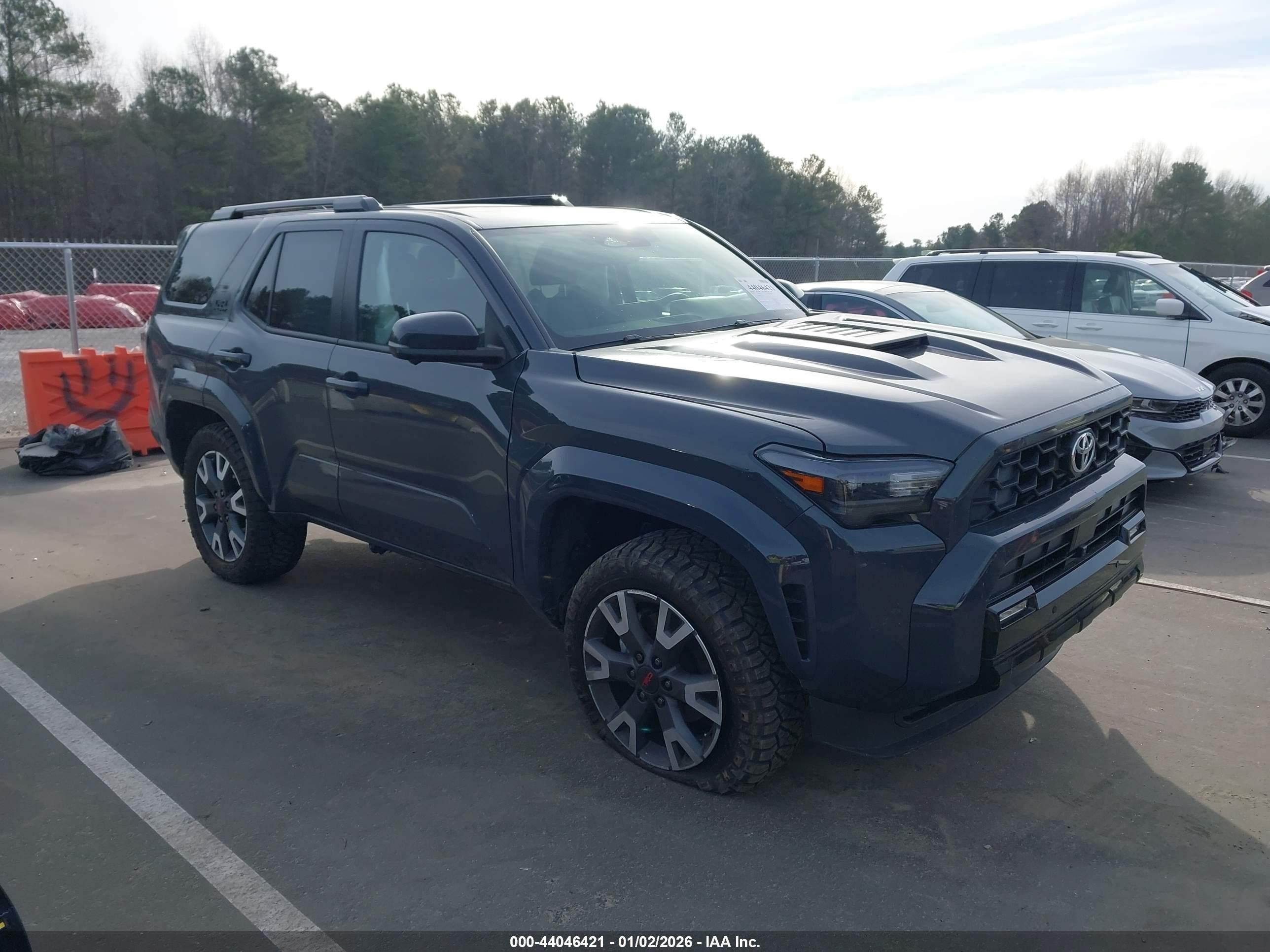 2025 Toyota 4Runner TRD Sport, VIN JTEVA5BR8S5037651 — Side