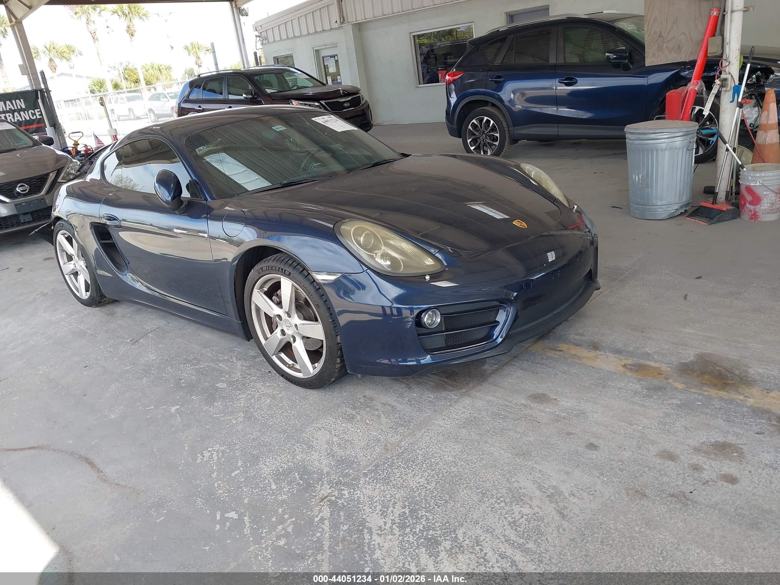 2014 Porsche Cayman, VIN WP0AA2A85EK171324 — Side