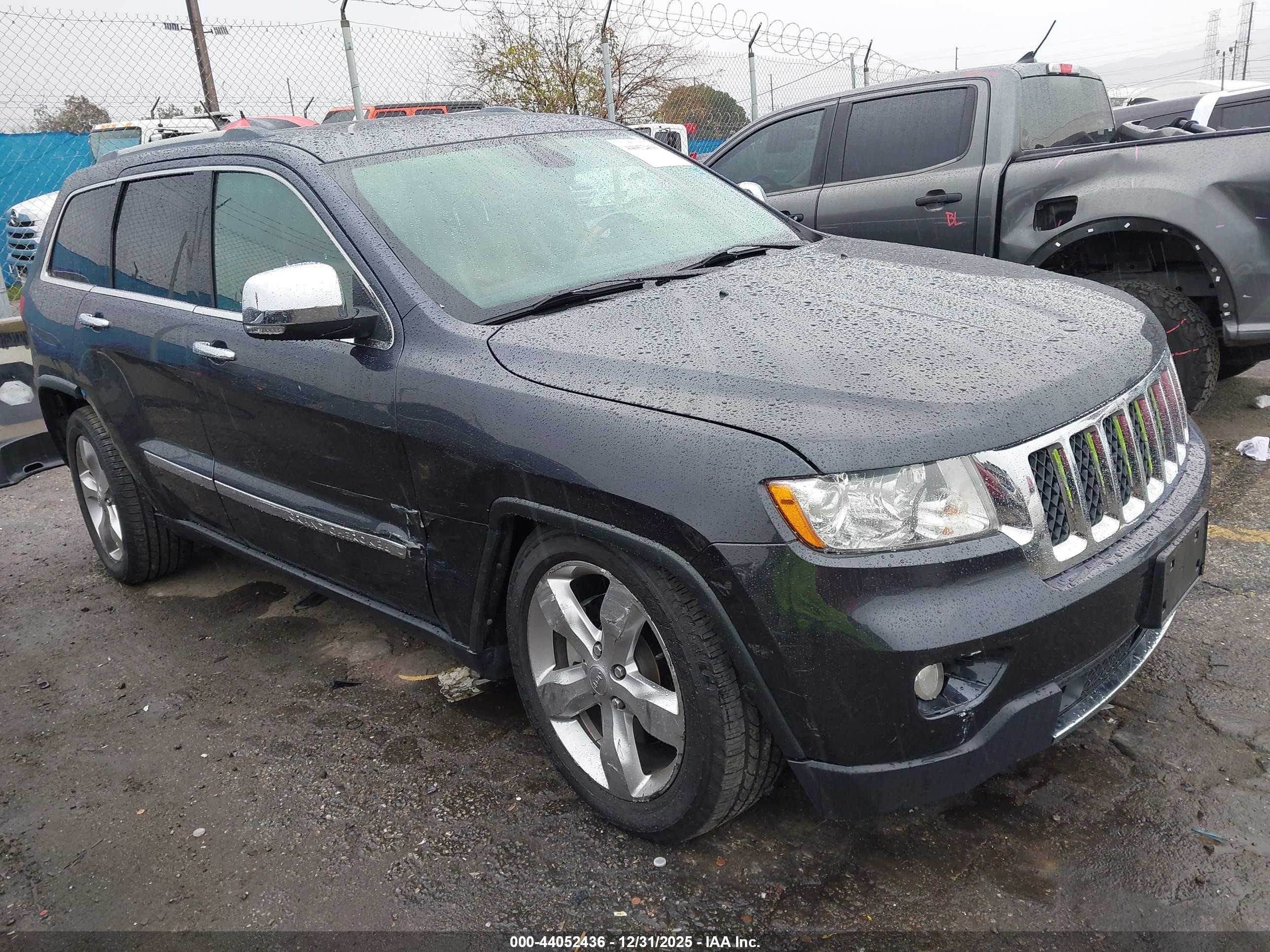 2013 Jeep Grand Cherokee Overland, VIN 1C4RJFCT2DC525188 — Фото с аукциона 1 of 5