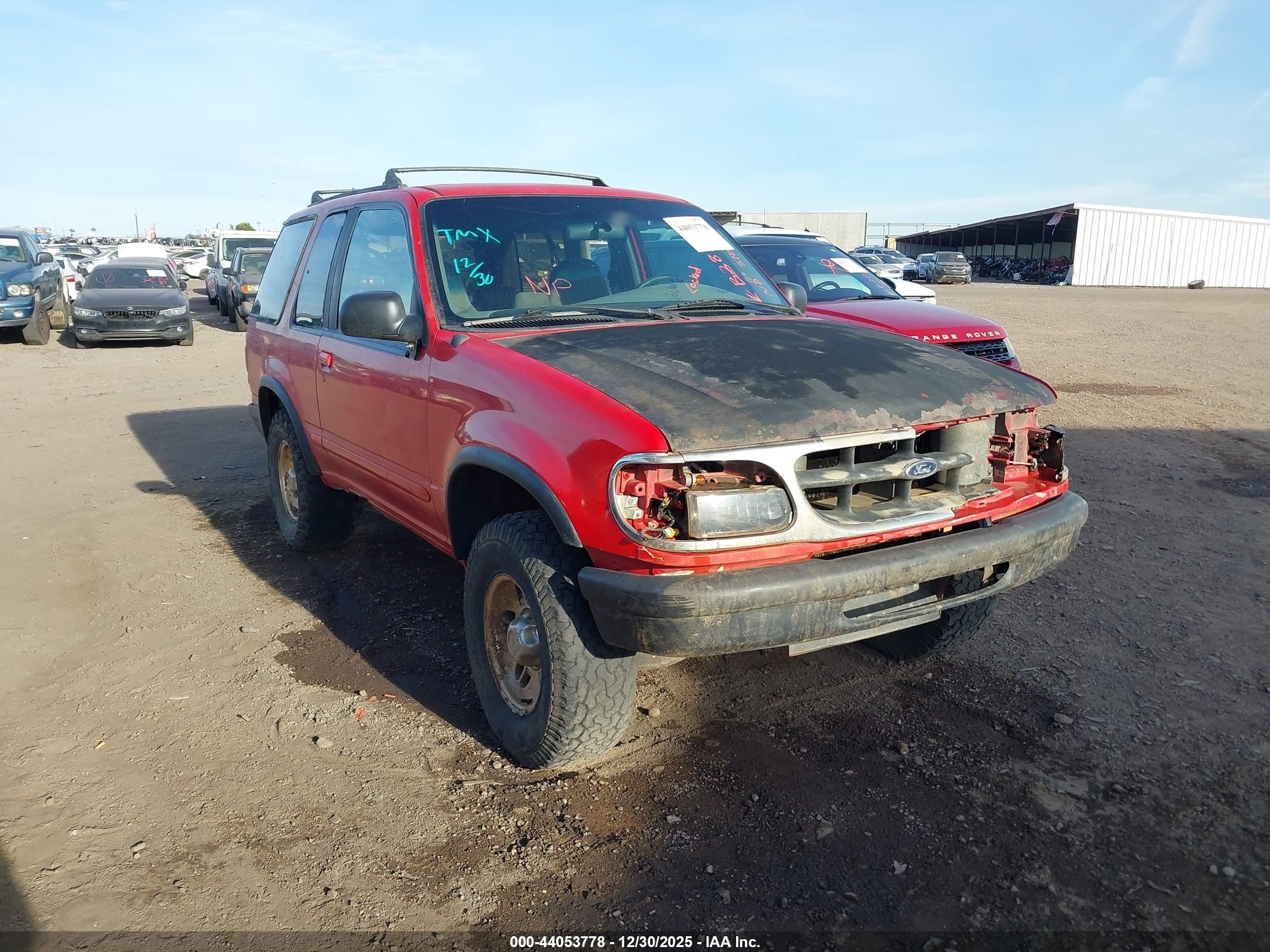 1995 Ford Explorer Eddie Bauer, VIN 1FMCU24X4SUB38281 — Обычный износ