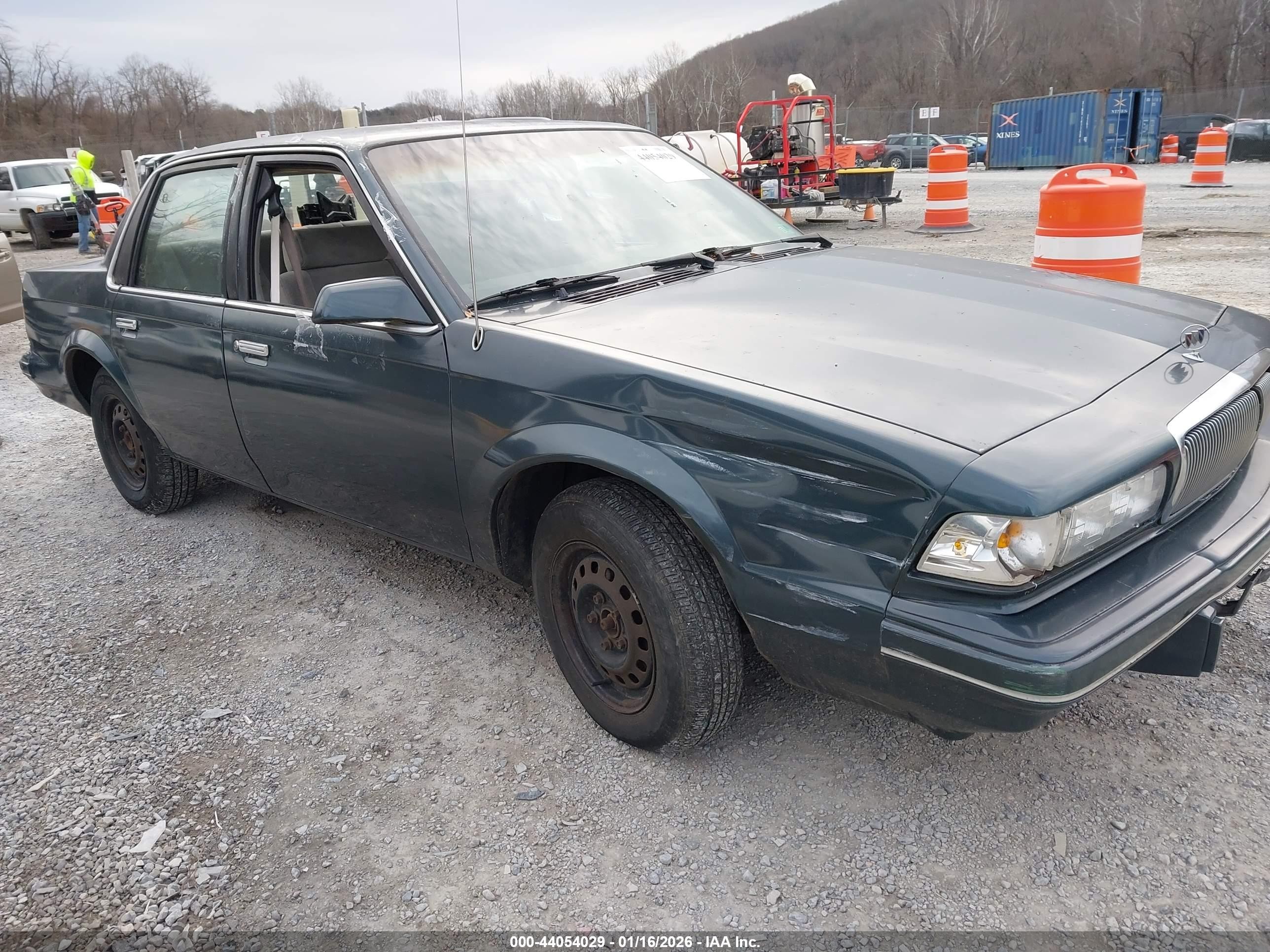 1995 Buick Century Limited SL, VIN 1G4AG55MXS6427013 — Front end