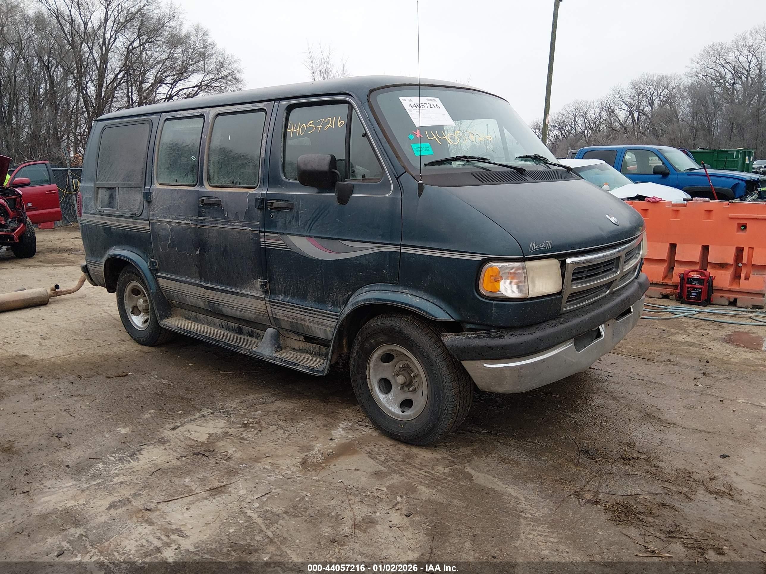 1996 Dodge Cargo, VIN 2B6HB21X8TK147937 — Side