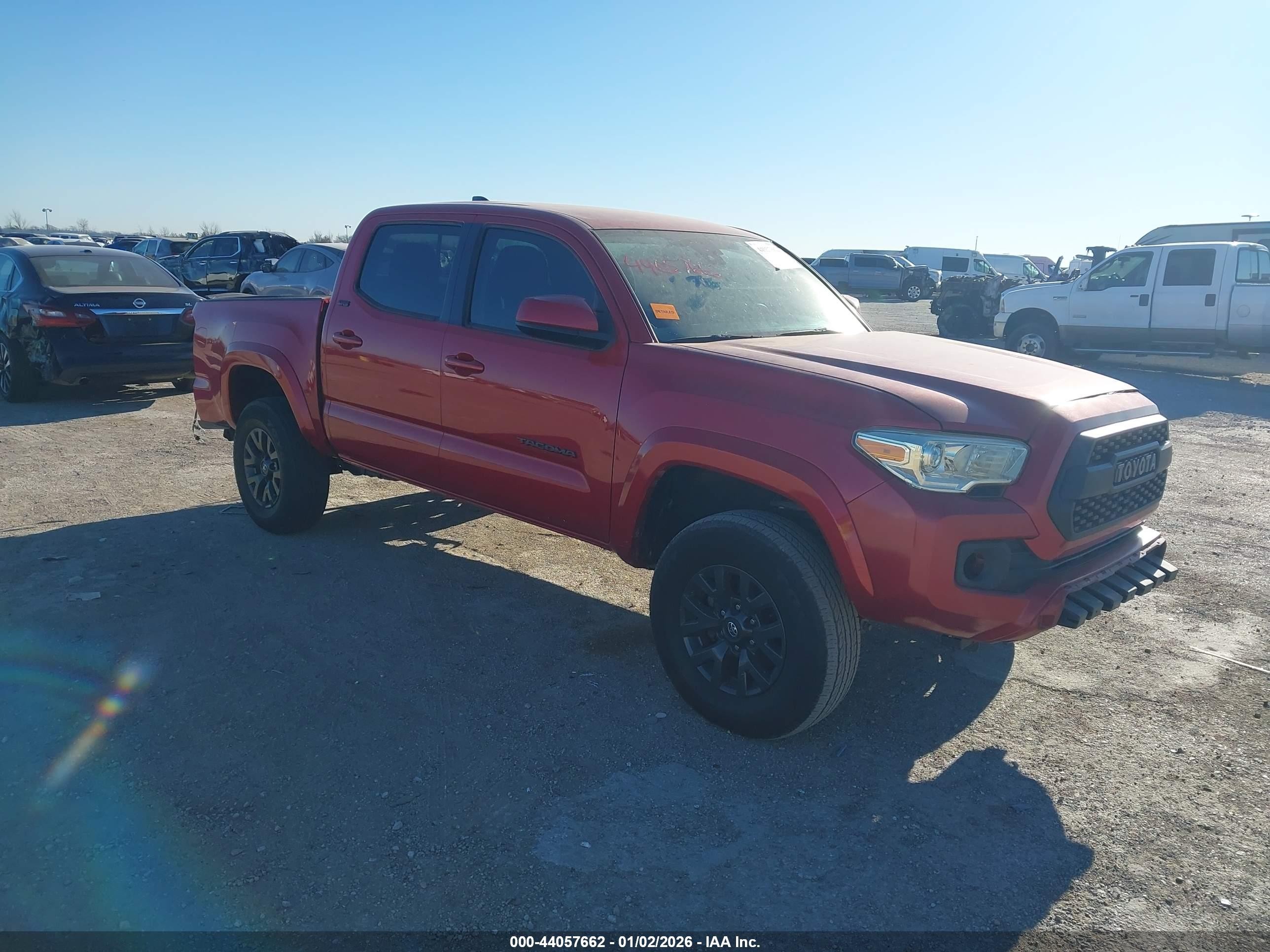 2021 Toyota Tacoma SR5, VIN 3TMAZ5CNXMM151834 — Rear end
